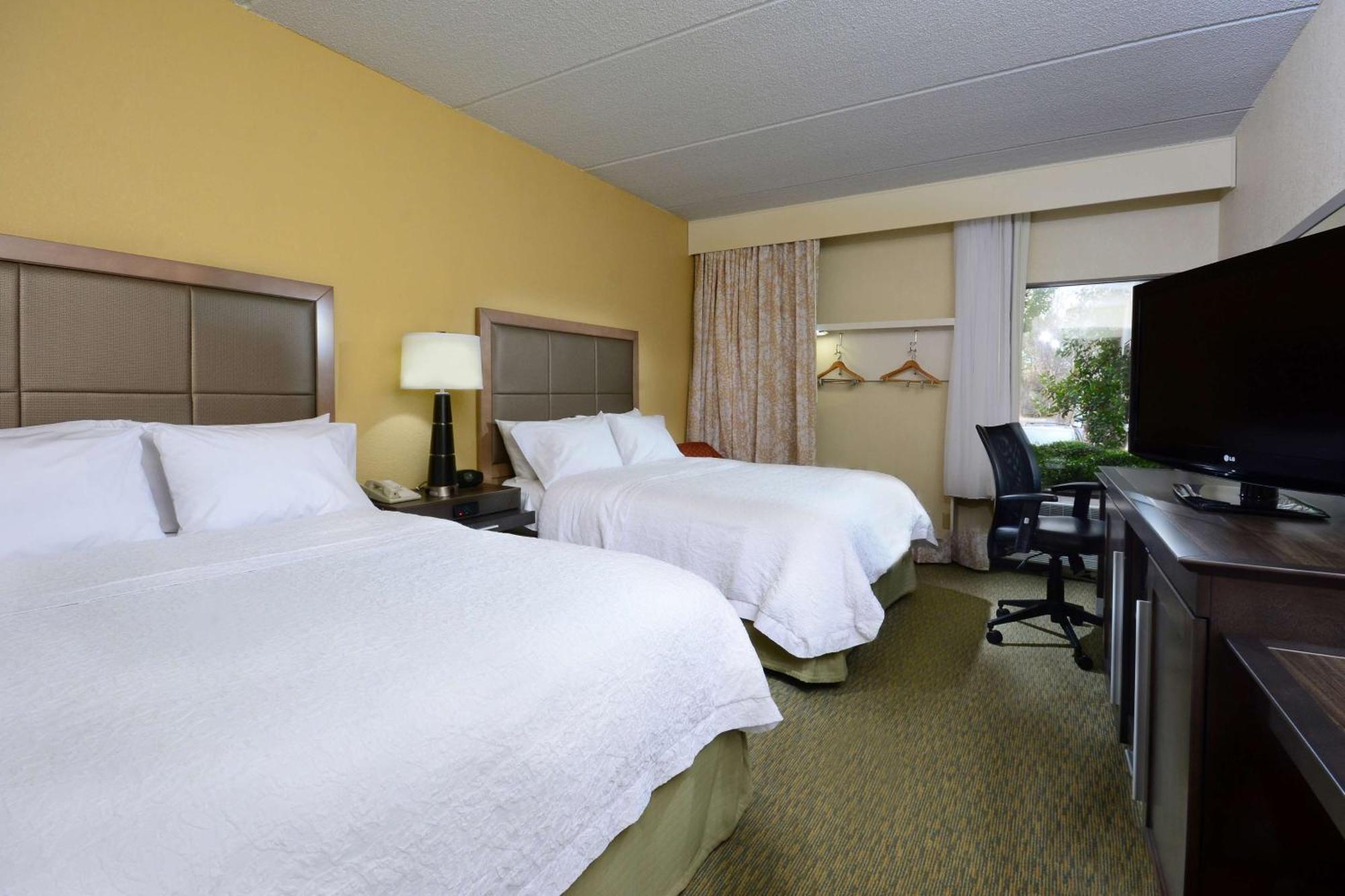 Room with Two Queen Beds - Non-Smoking