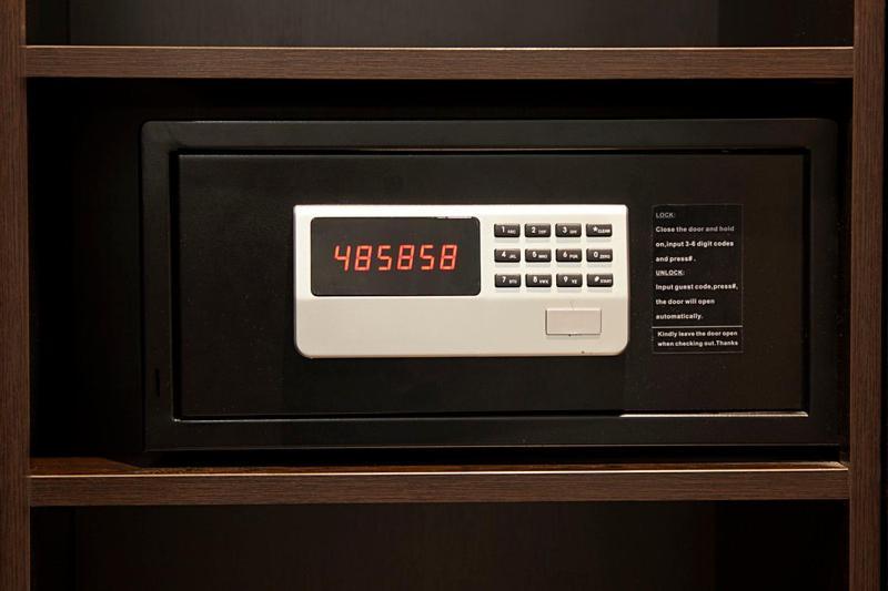 Small Double Room,1276942771:JPEG