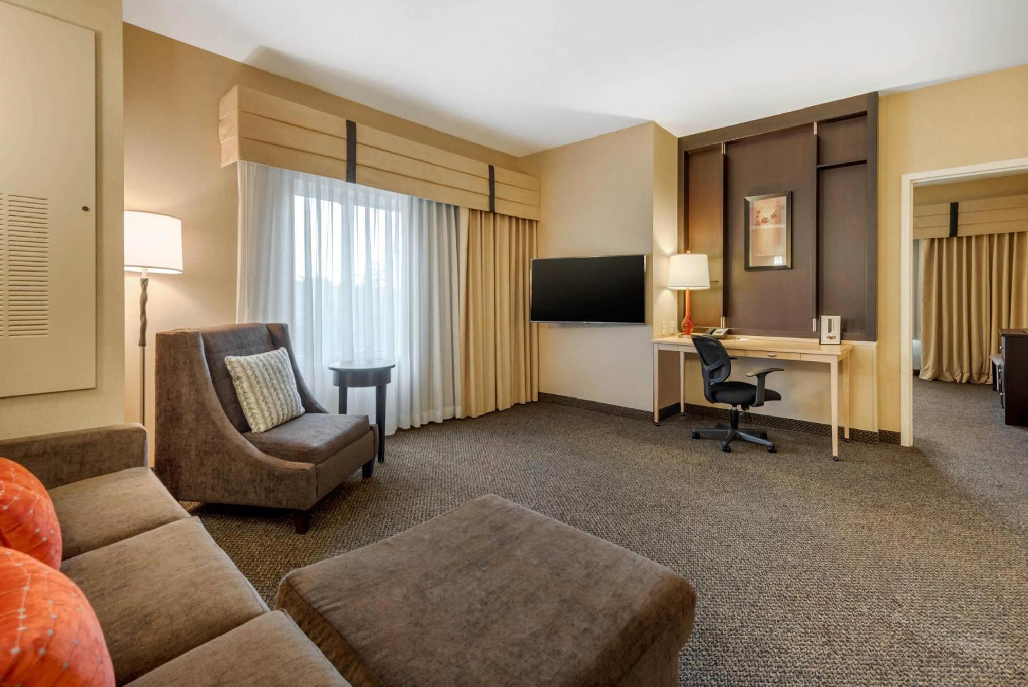 King Suite with Two King Beds and Living room - Non Smoking,1622040660:JPEG