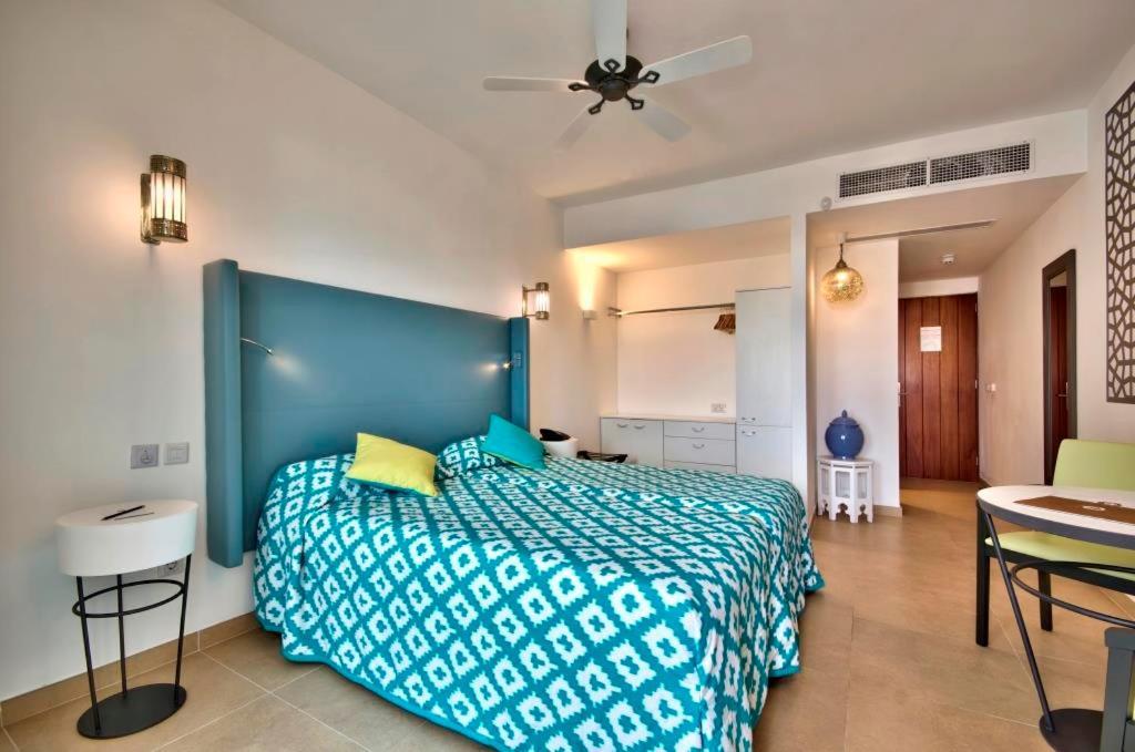 Double or Twin Room Balcony Executive Lounge access