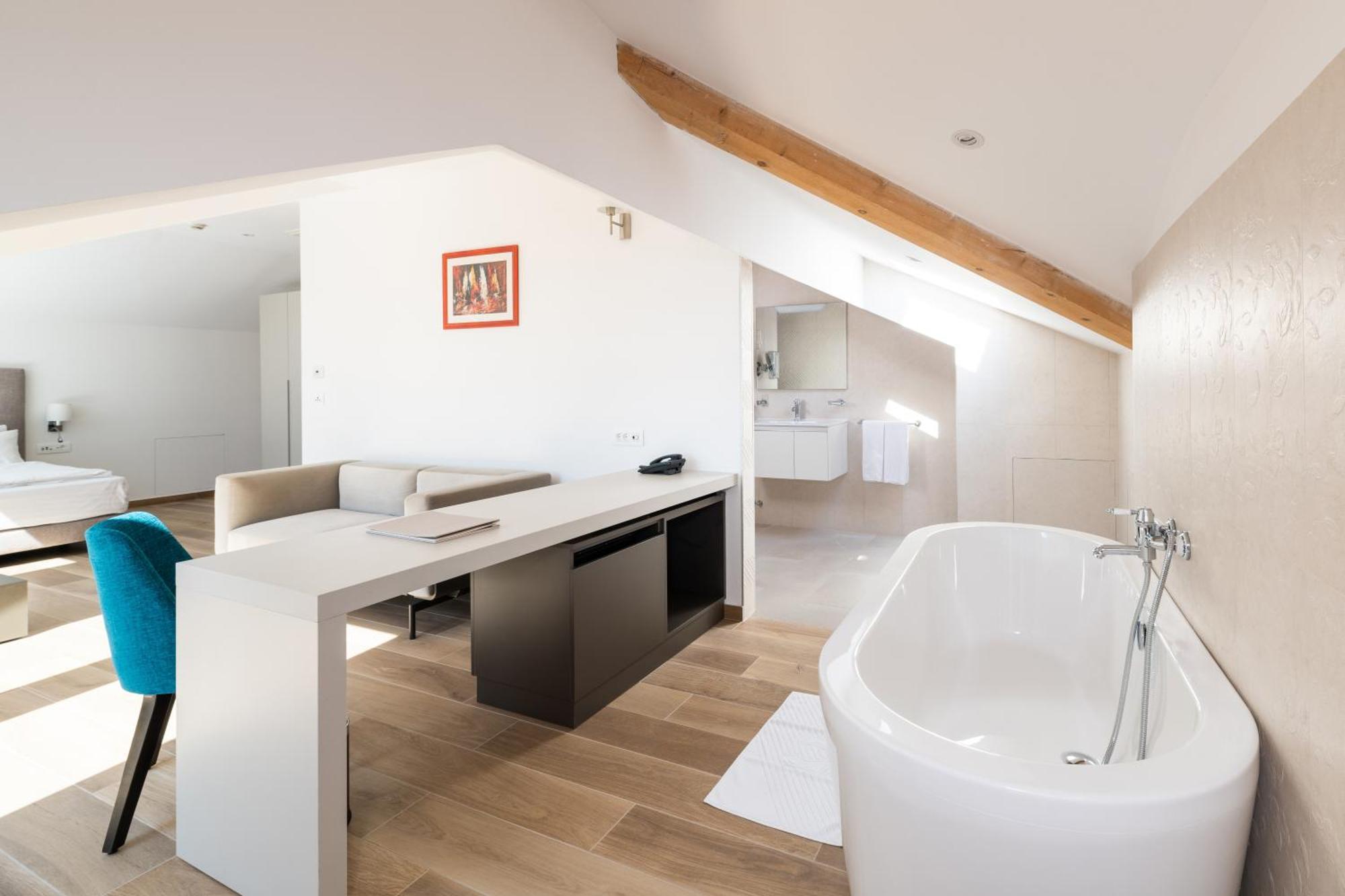 Junior Suite City View Loft