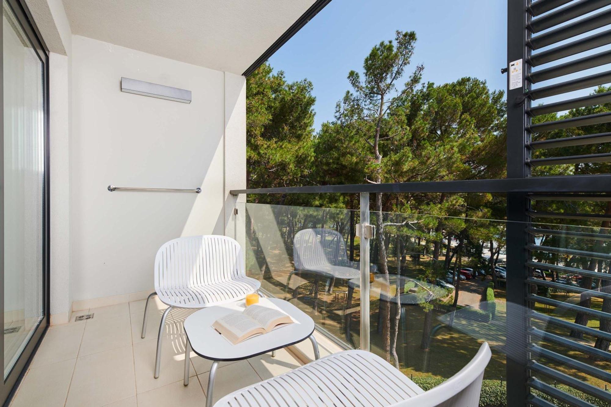 Superior Room with Balcony - Park Side,1555928584:JPEG