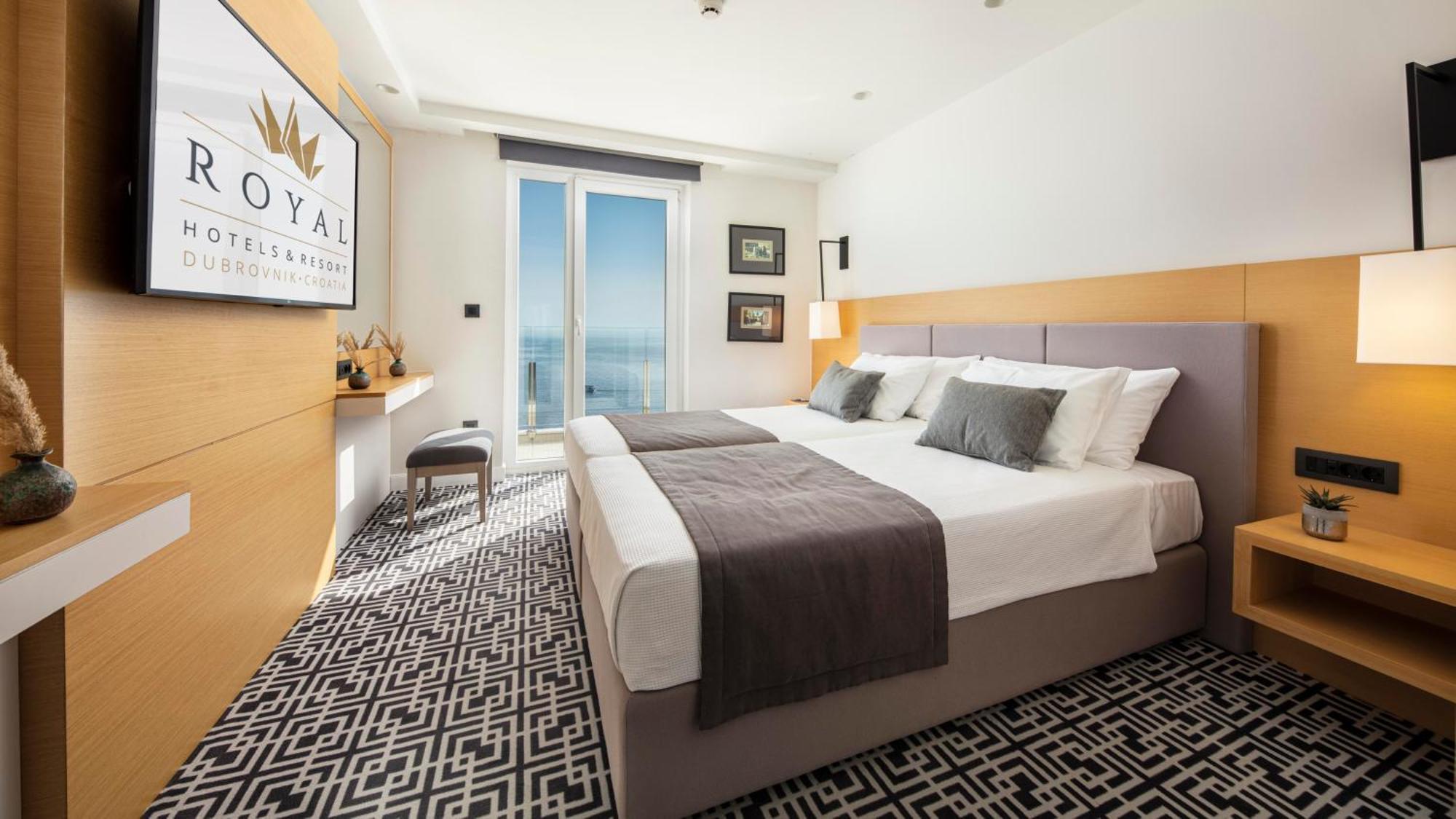 Panoramic Sea View Room Balcony