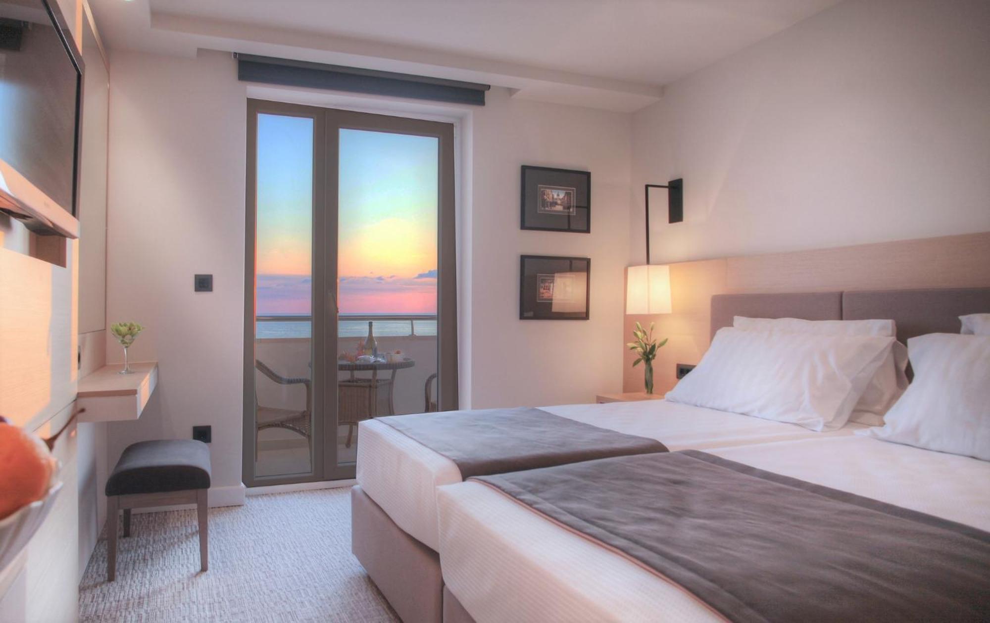 Panoramic Sea View Room Balcony