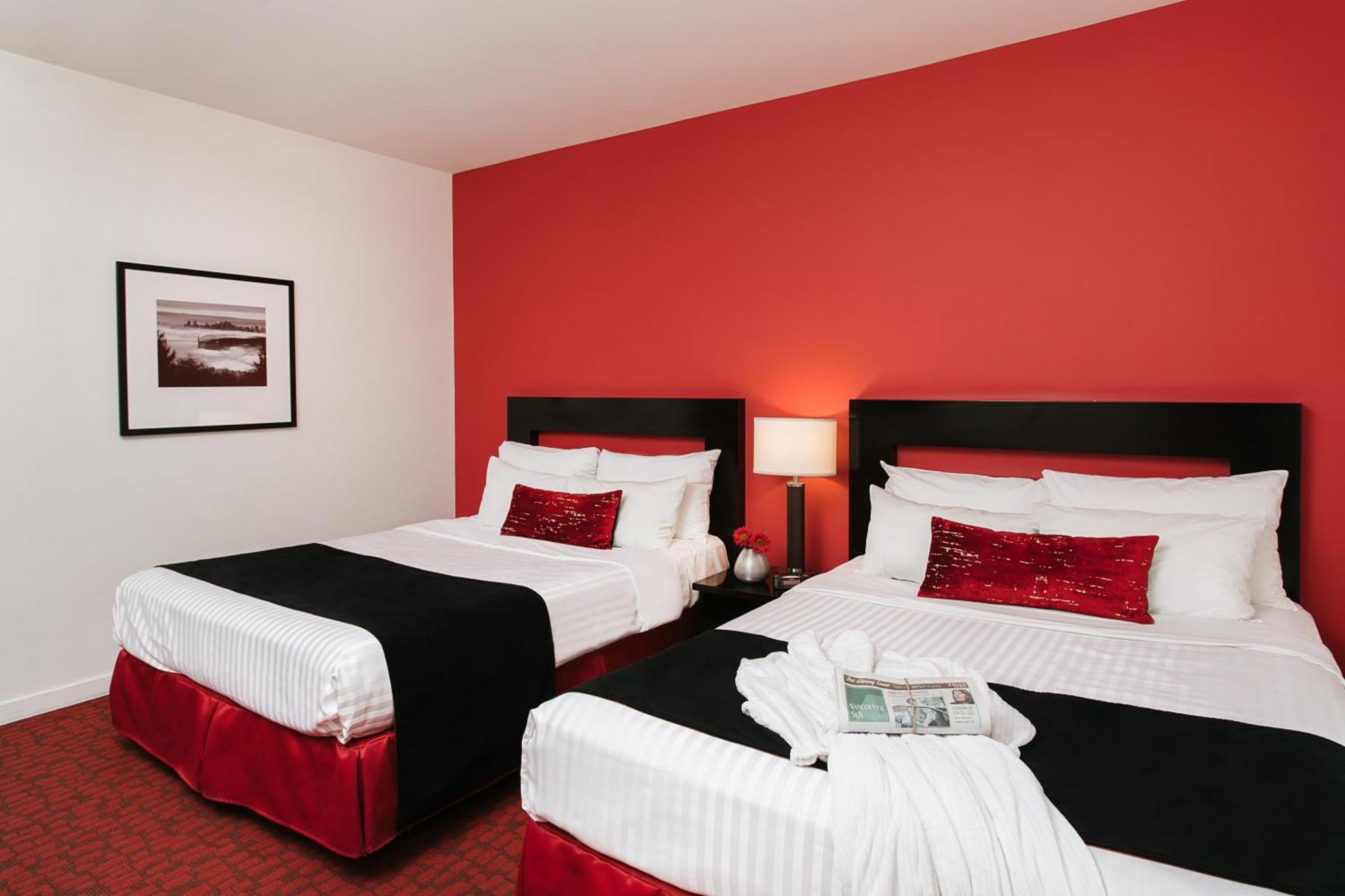 Standard Room 2 Double Beds