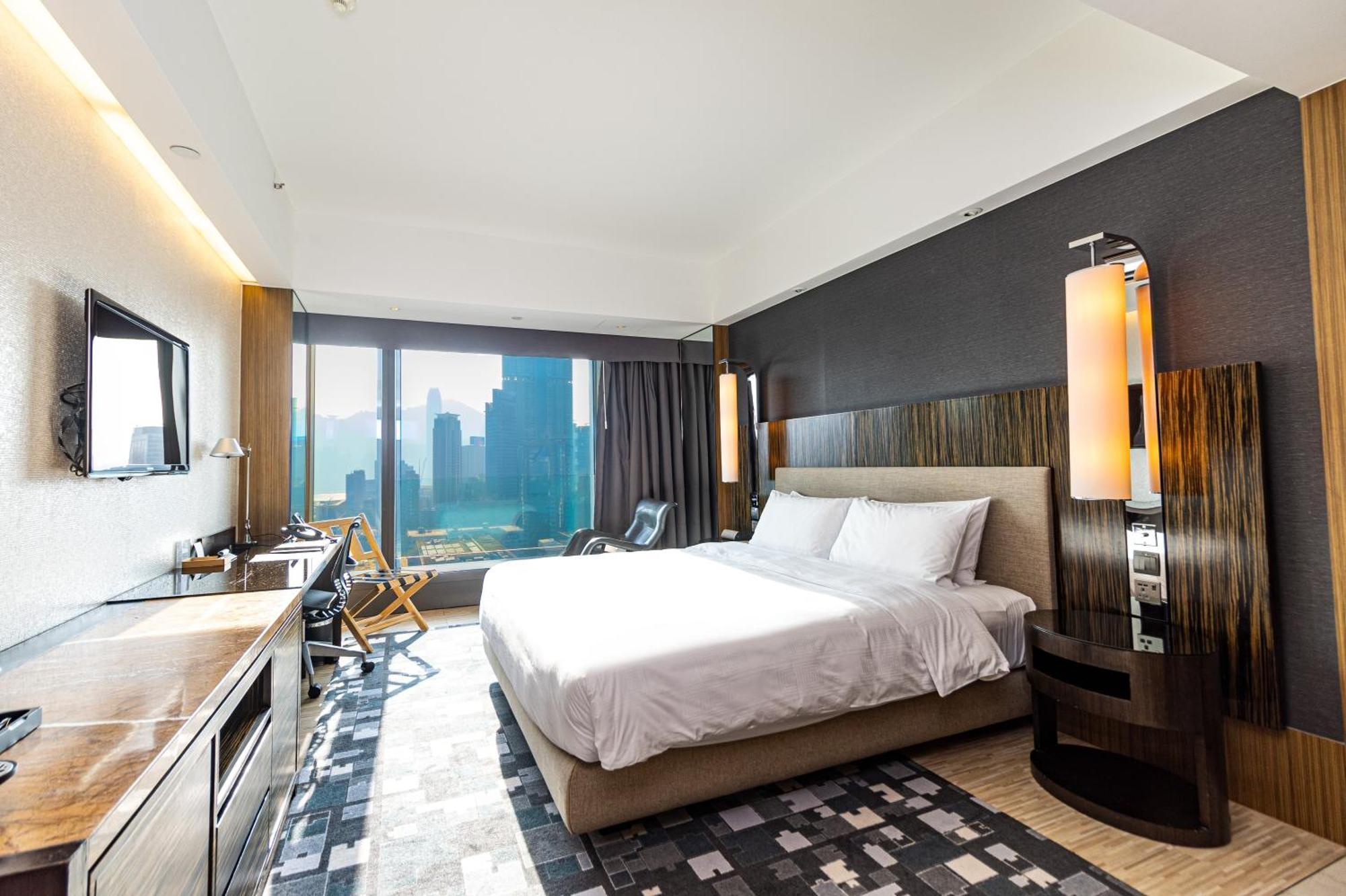 Club 36 King or Twin Room Harbour View