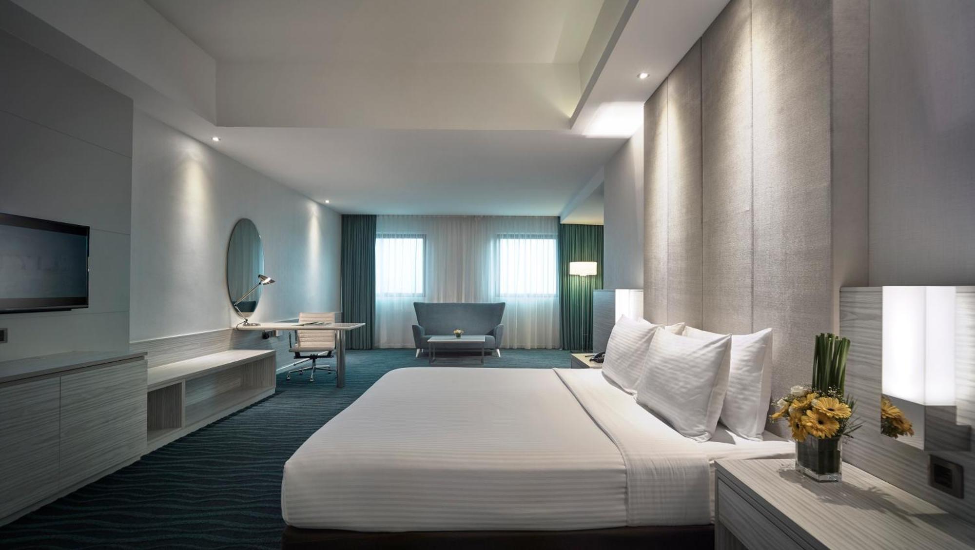 Deluxe Double or Twin Room