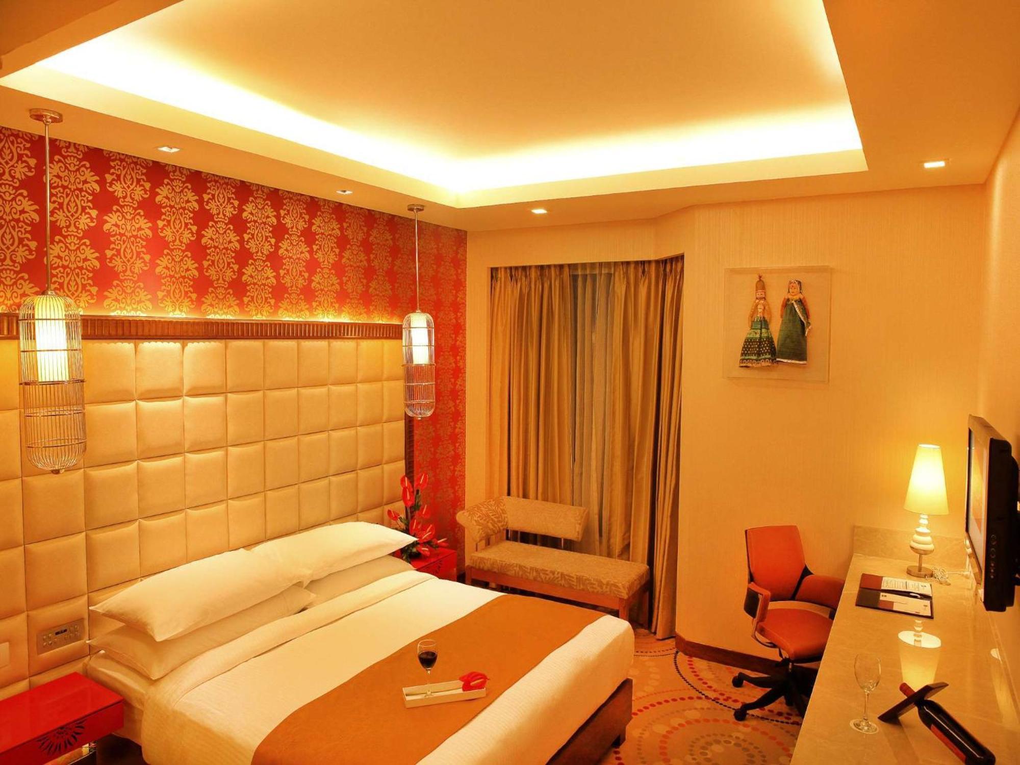 Deluxe Double or Twin Room Inclusive of Wi-Fi on food & soft beverages