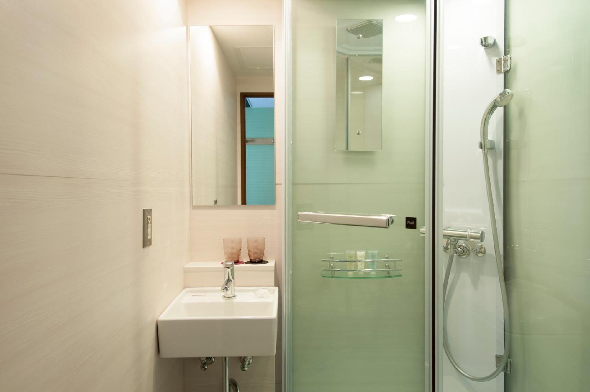 Standard Semi Double Room Non-Smoking
