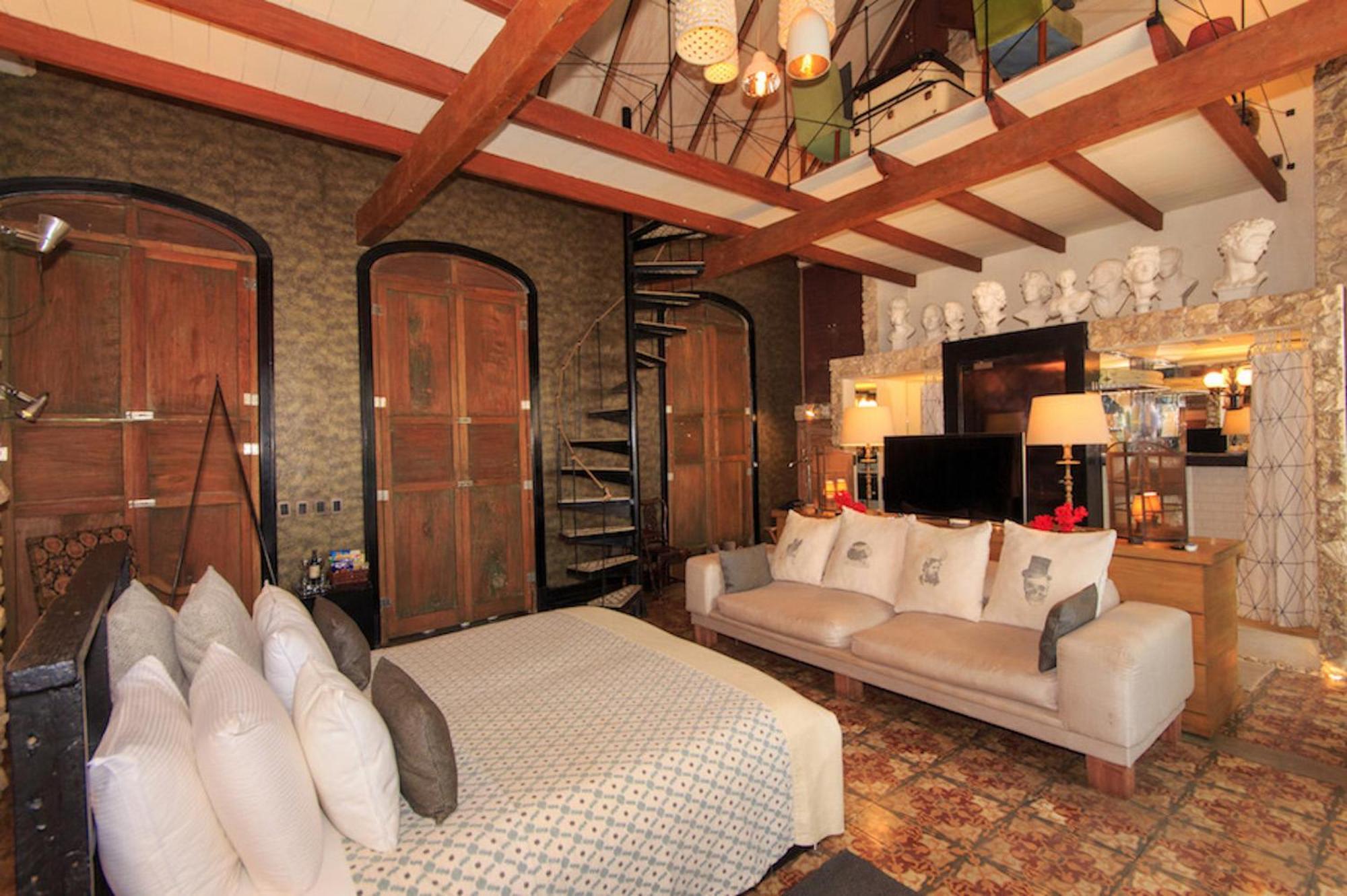 Presidential Suite,1277996749:JPEG