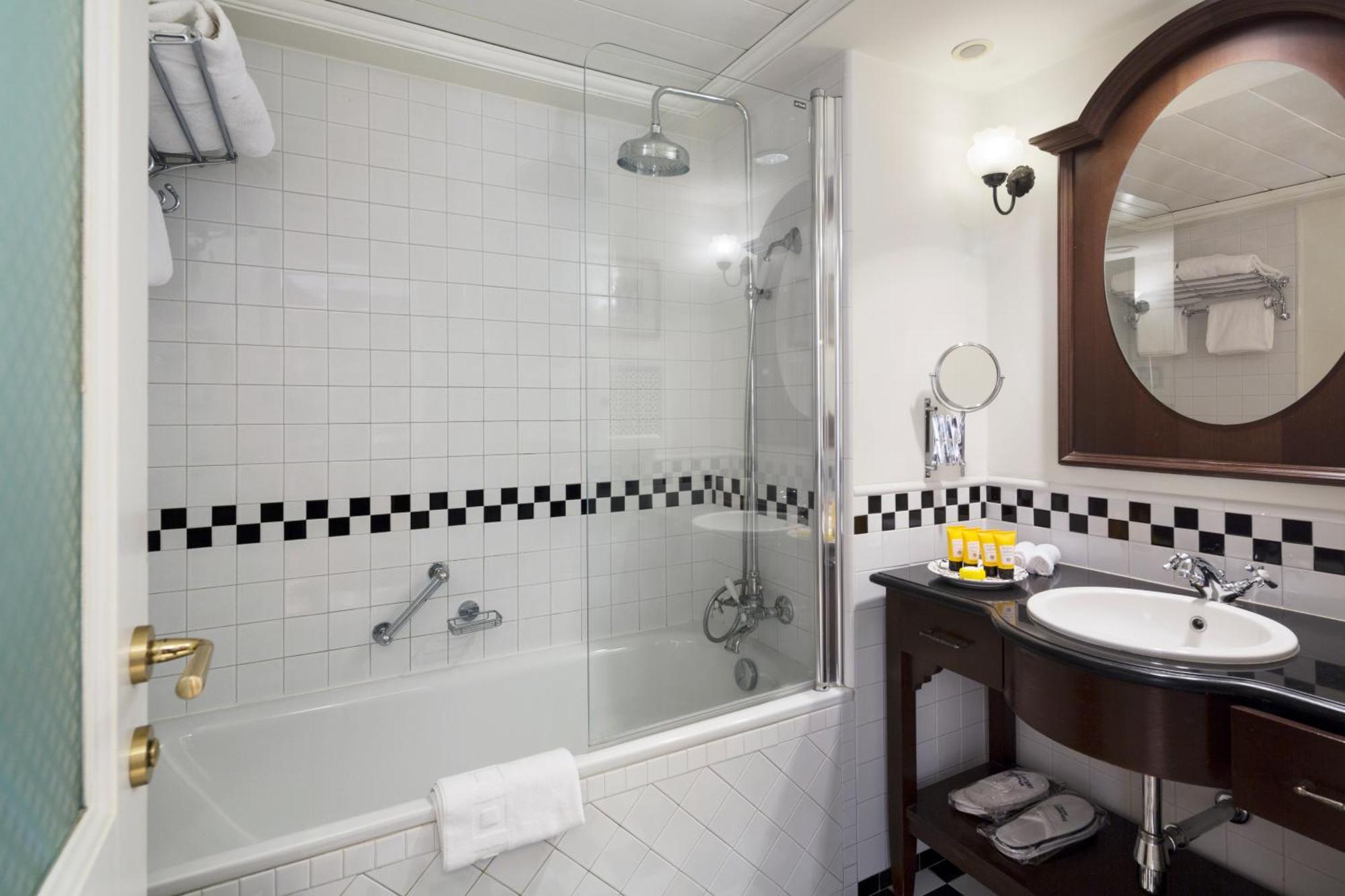 Comfort Double or Twin Room