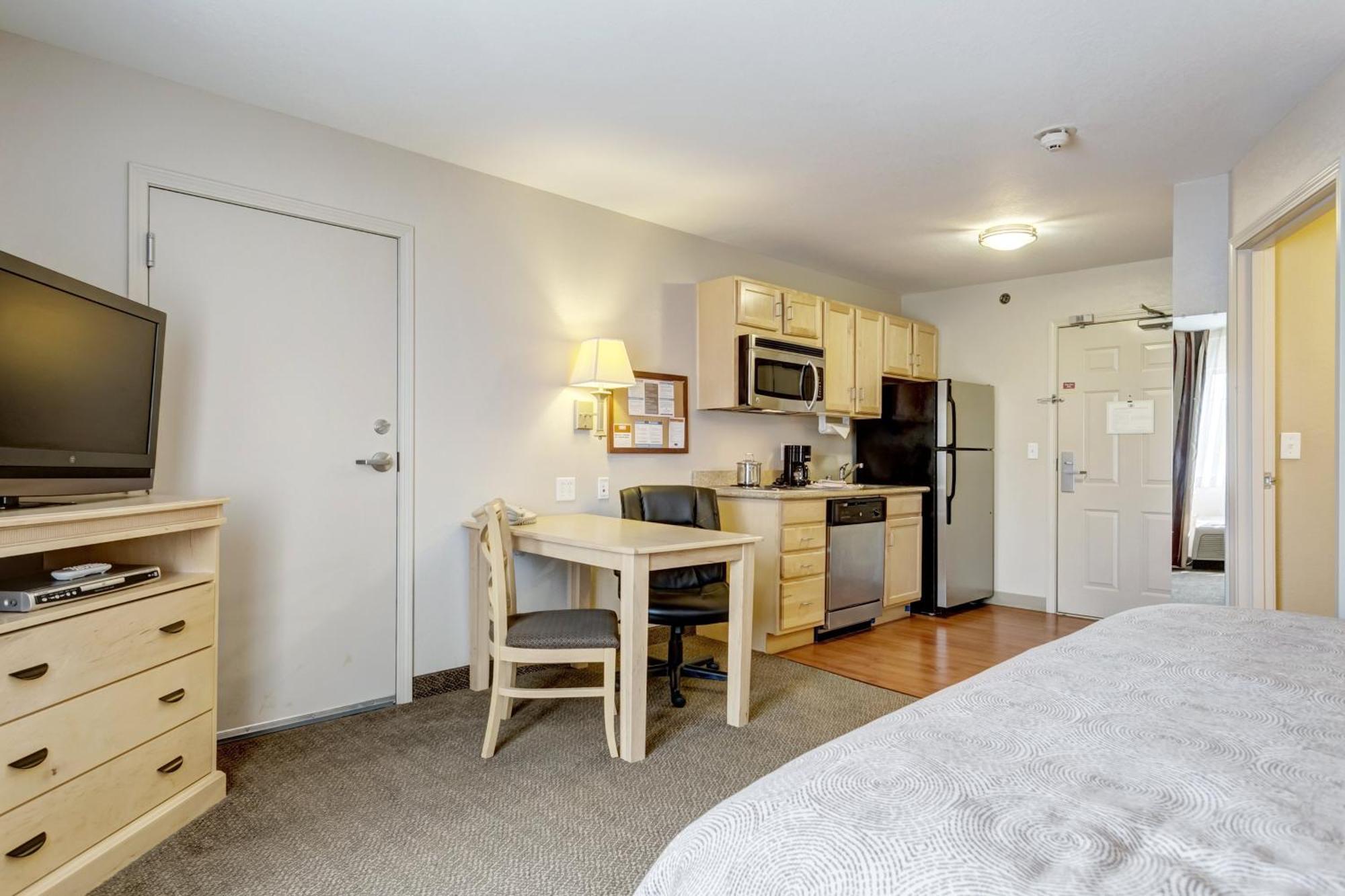 King Studio Suite