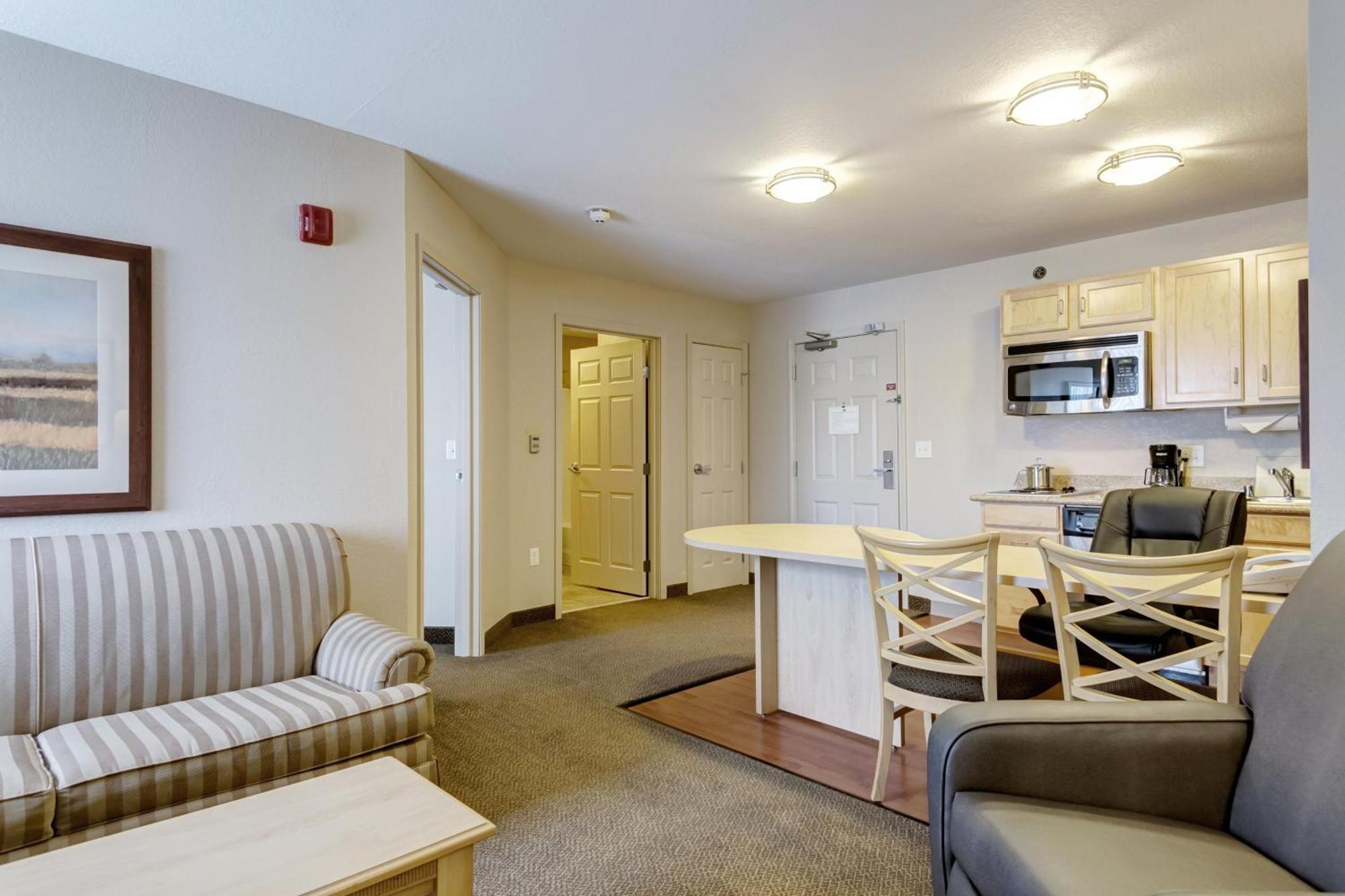 King Room Mobility Access Tub Non-Smoking