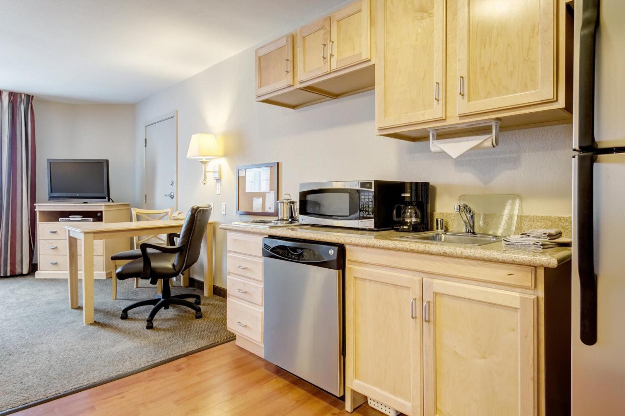 King Studio Suite