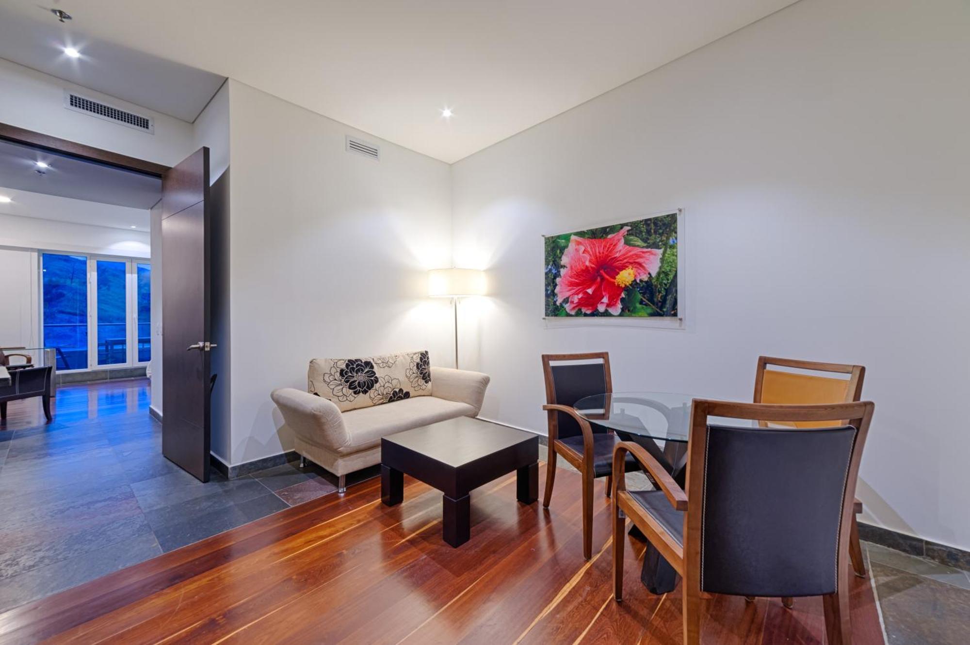Luxury King Room Balcony