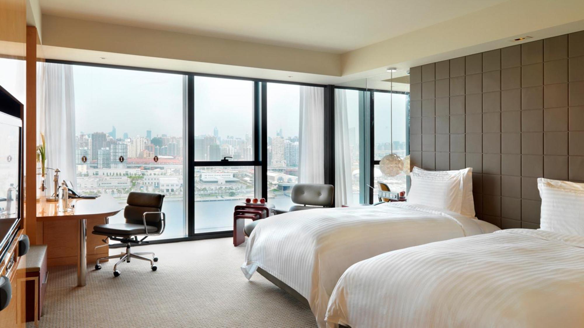 Twin Classic River View