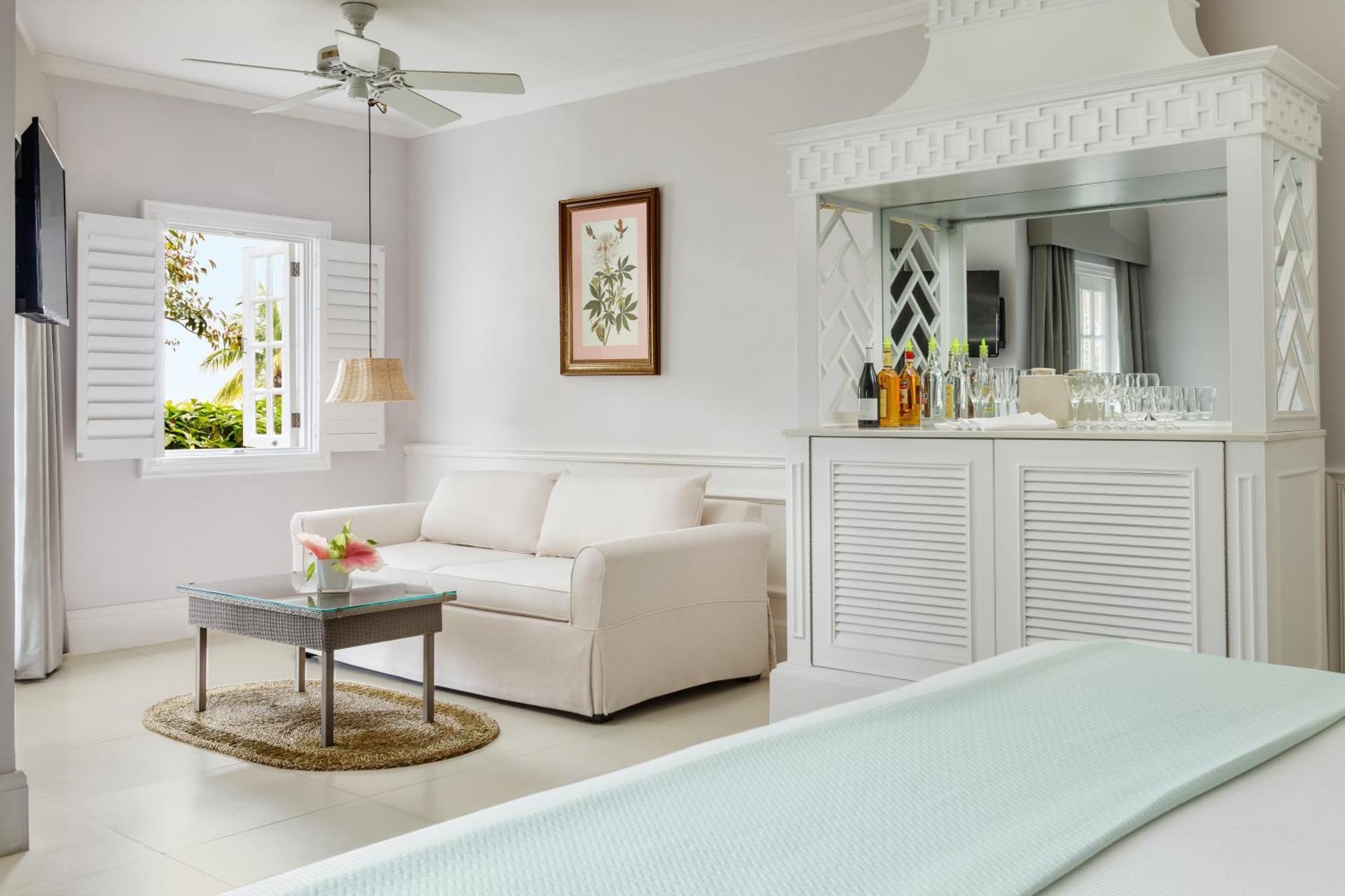 One-Bedroom Beachfront Suite,1278475126:JPEG