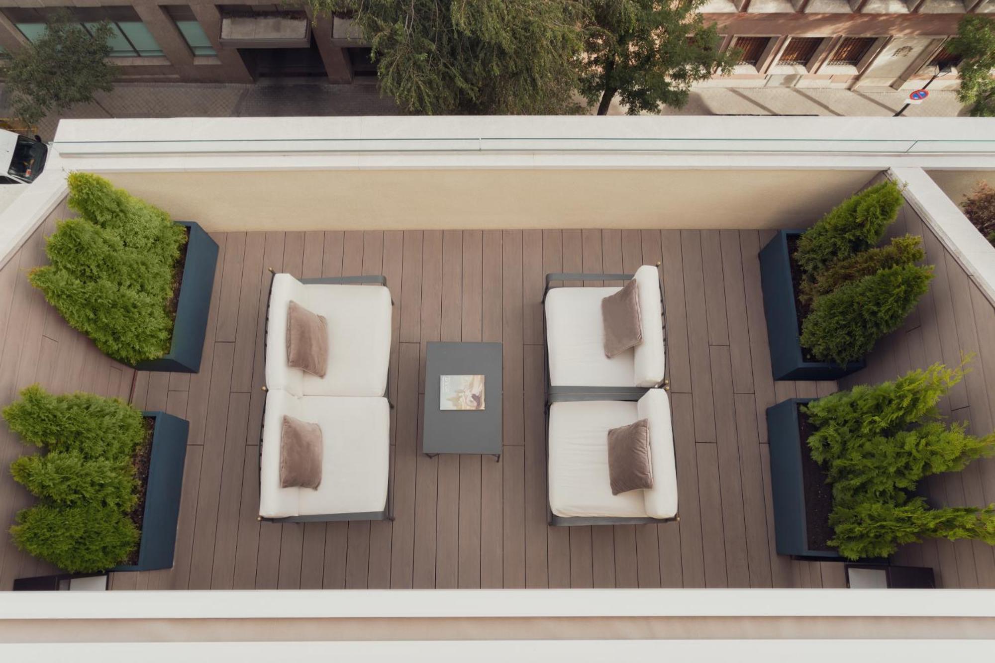 Deluxe Attic Room Terrace
