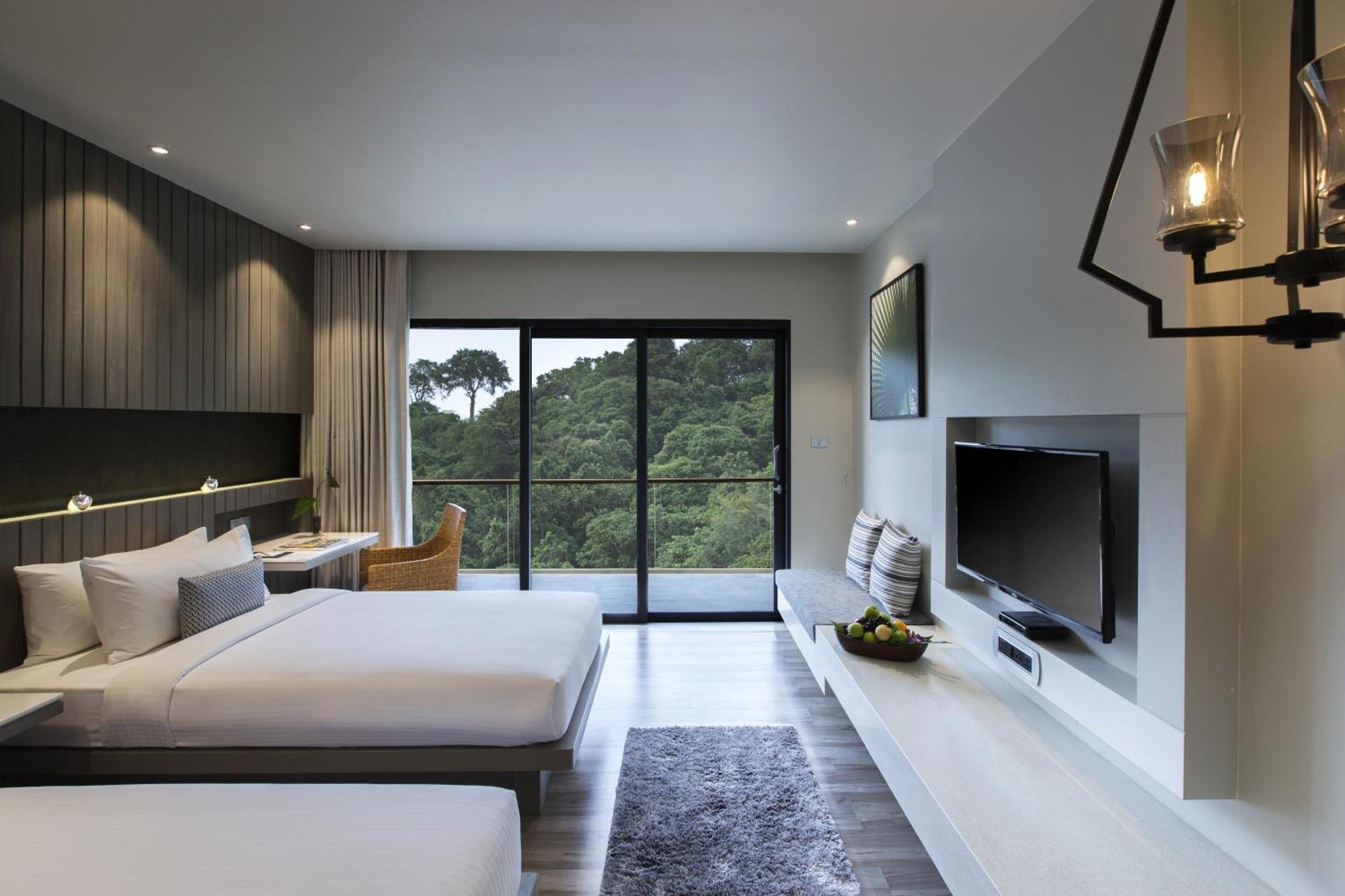 Triple Room