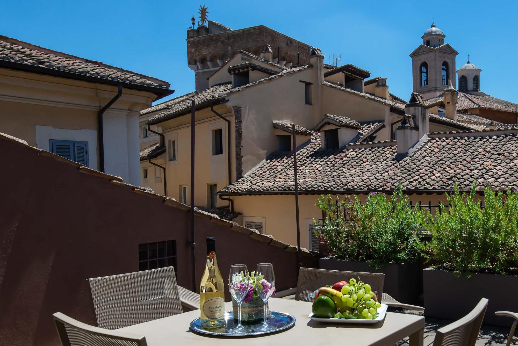 Deluxe Double Room Terrace City View