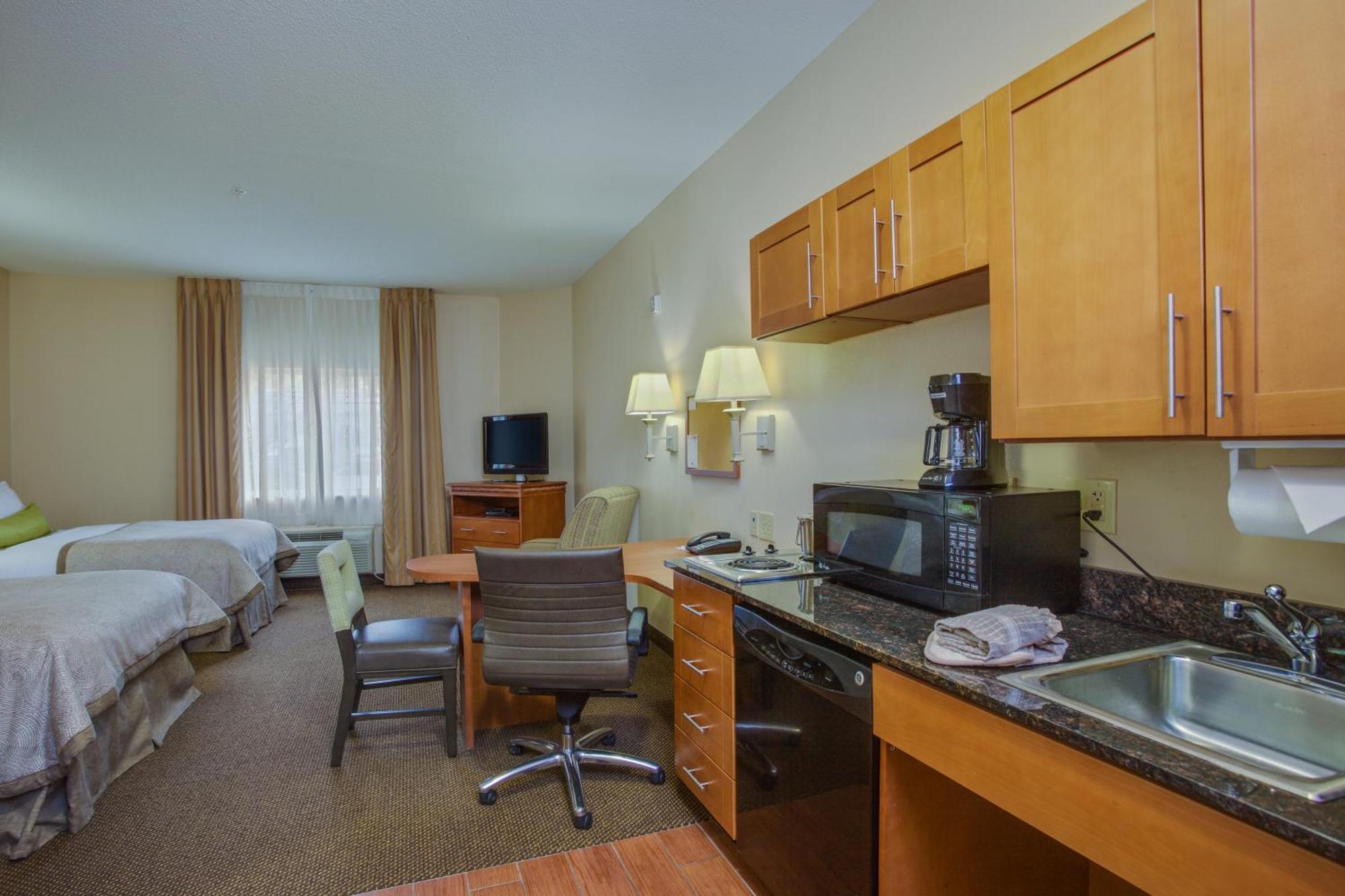 Suite with Two Double Beds - Hearing Accessible