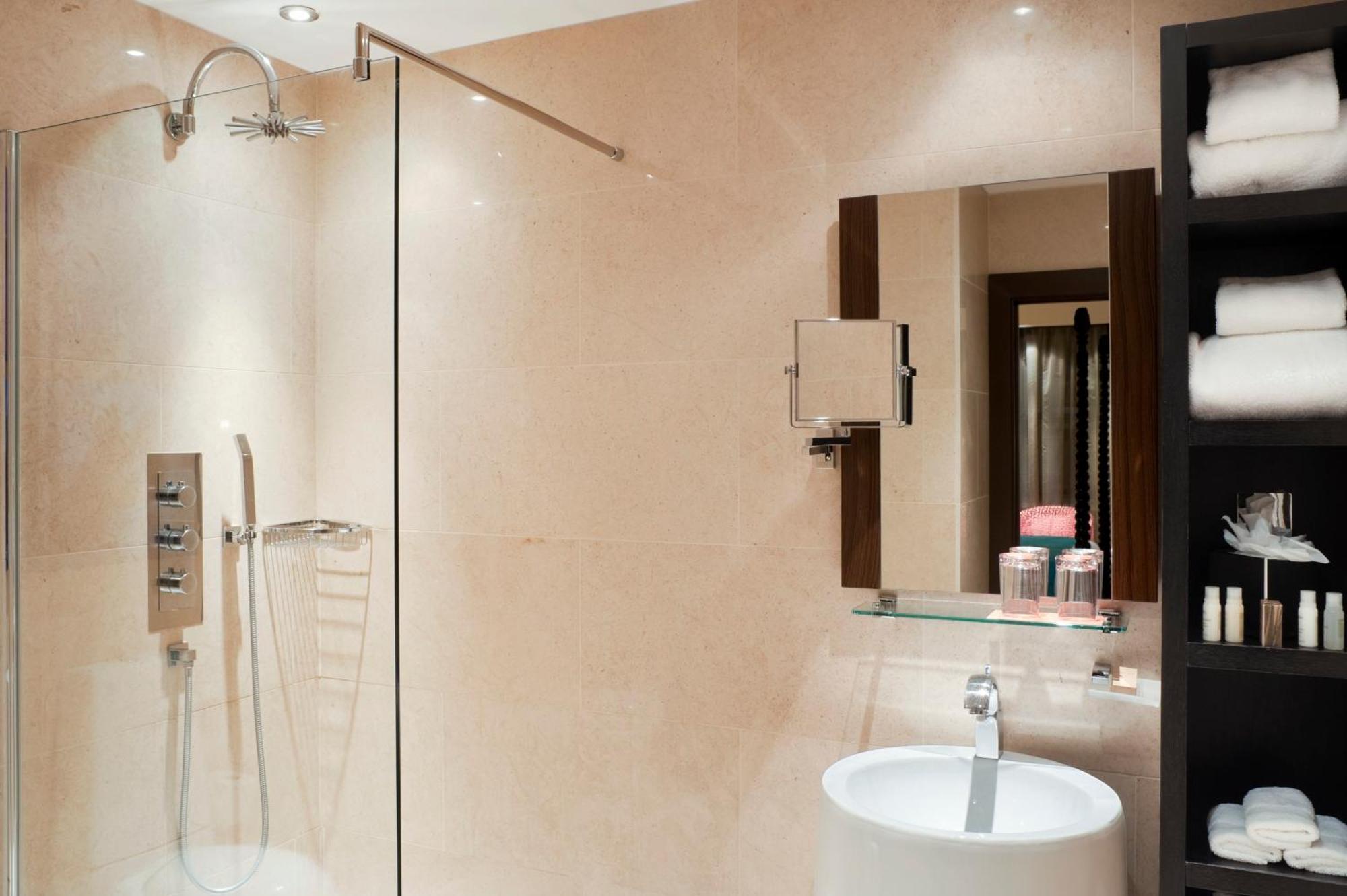 Standard Double Room,1445256217:JPEG