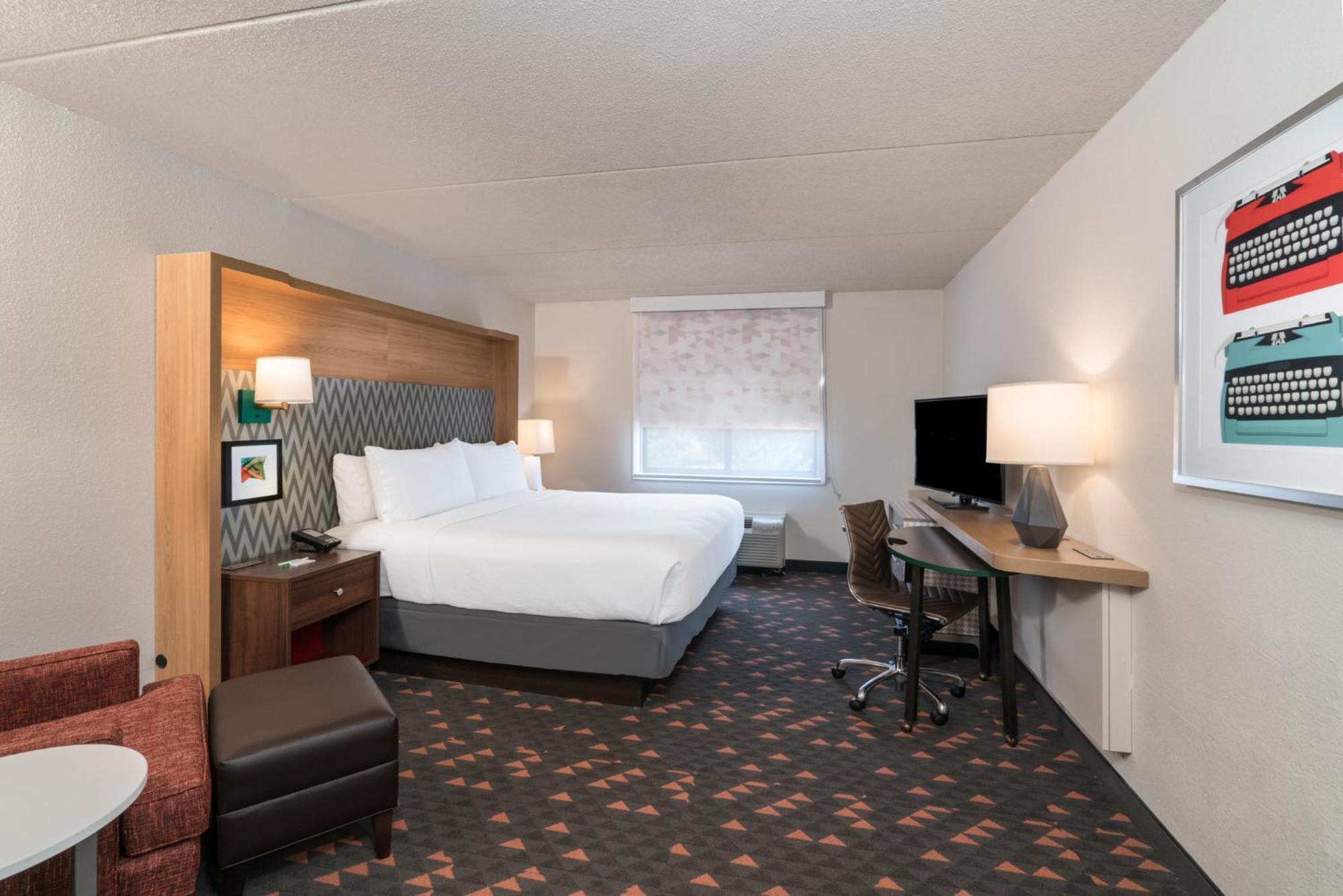 Standard King Room
