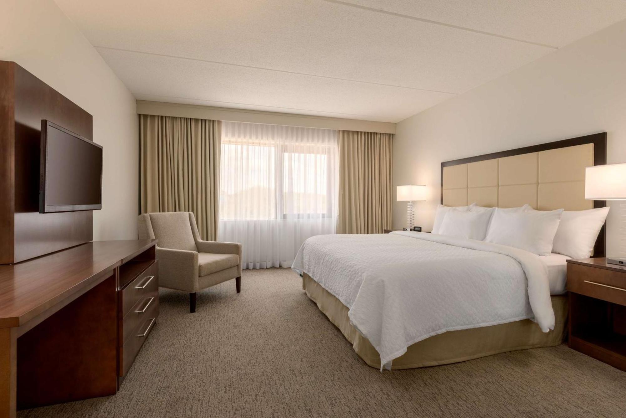 Executive King Suite Non-Smoking