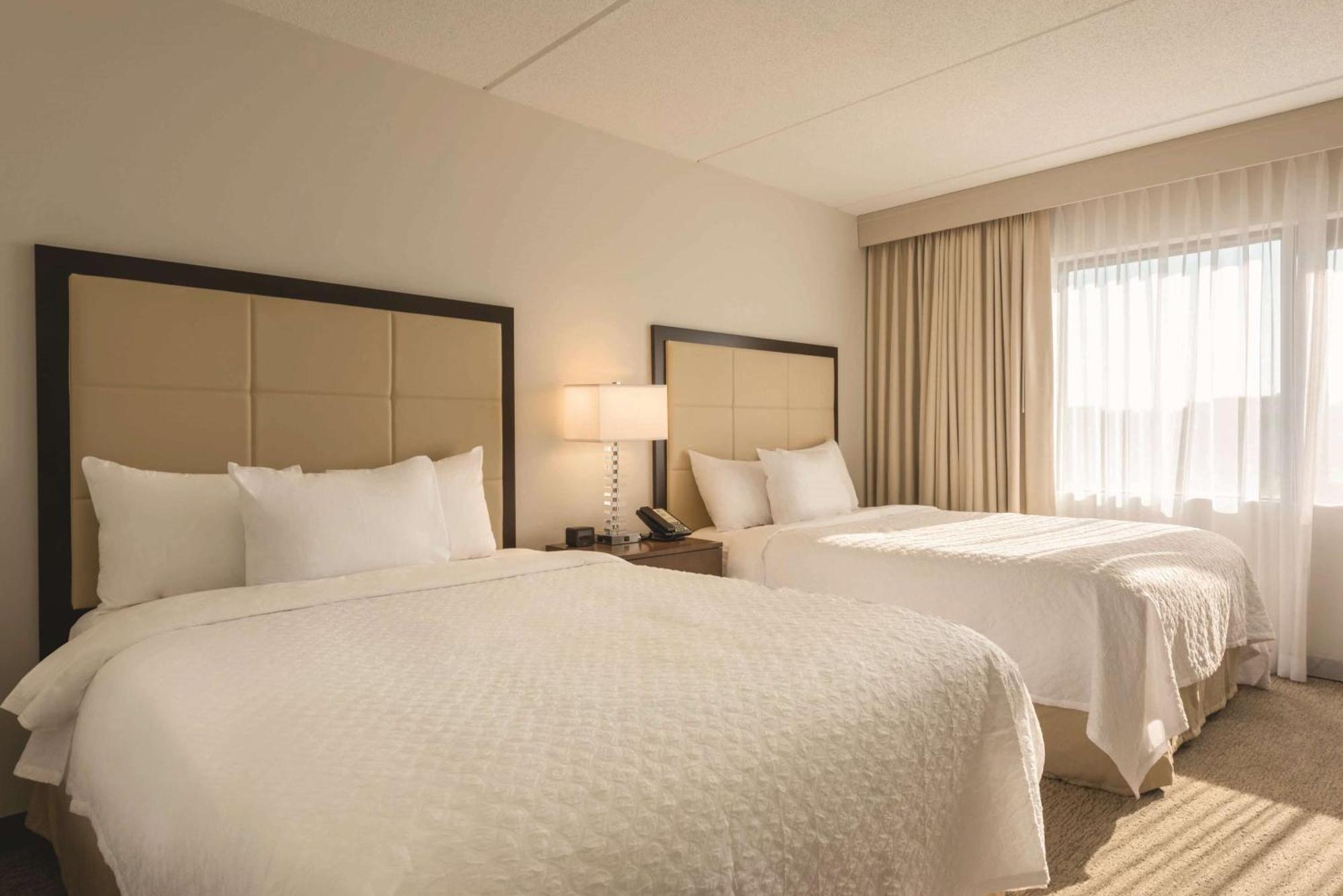 Two-Bedroom Suite One King Two Queen Beds