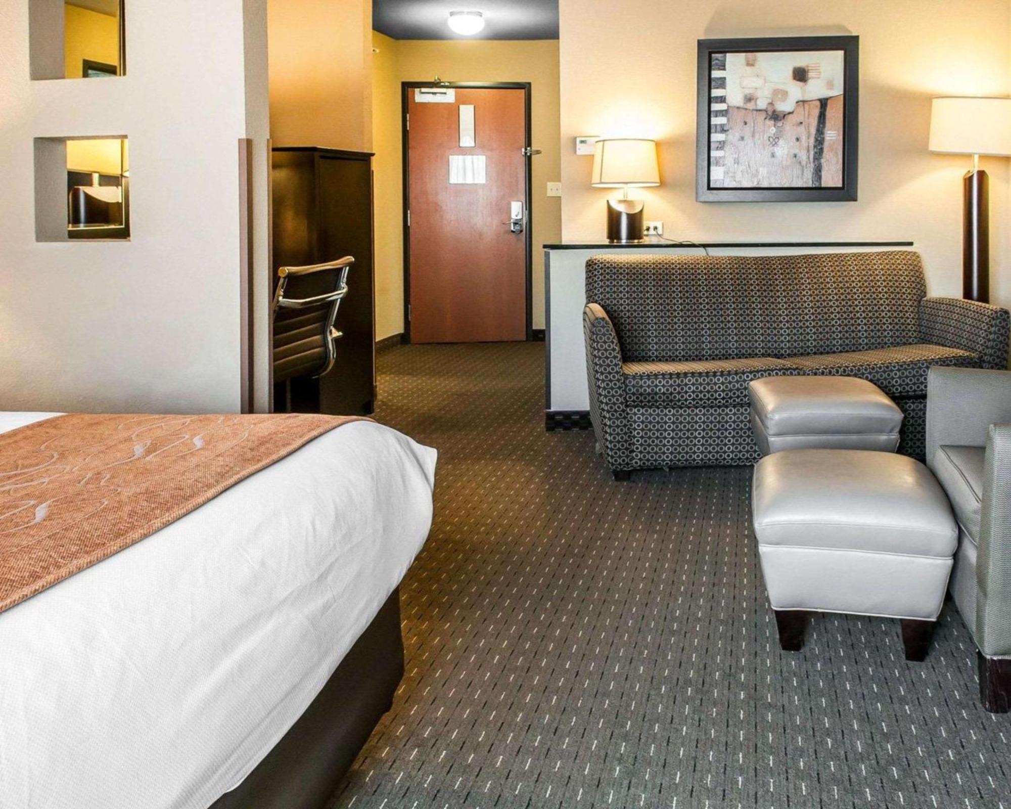 King Suite Disability Access or Non-Smoking