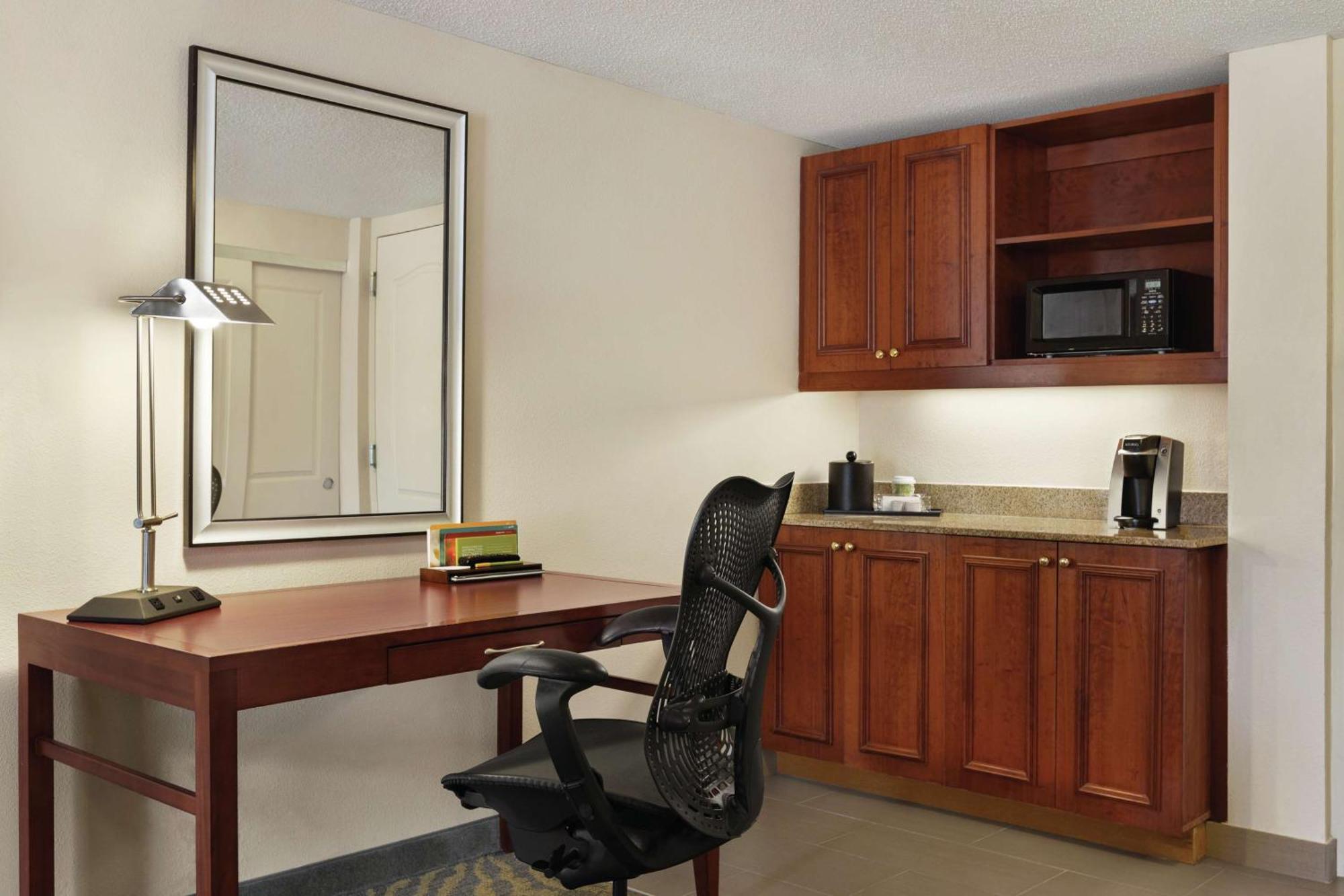 King Suite Whirlpool,1548853084:JPEG