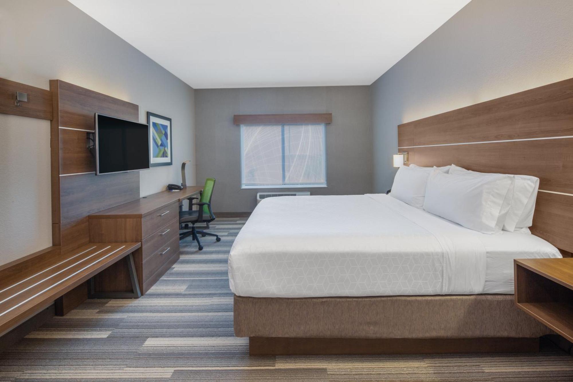 King Suite,1678639733:JPEG