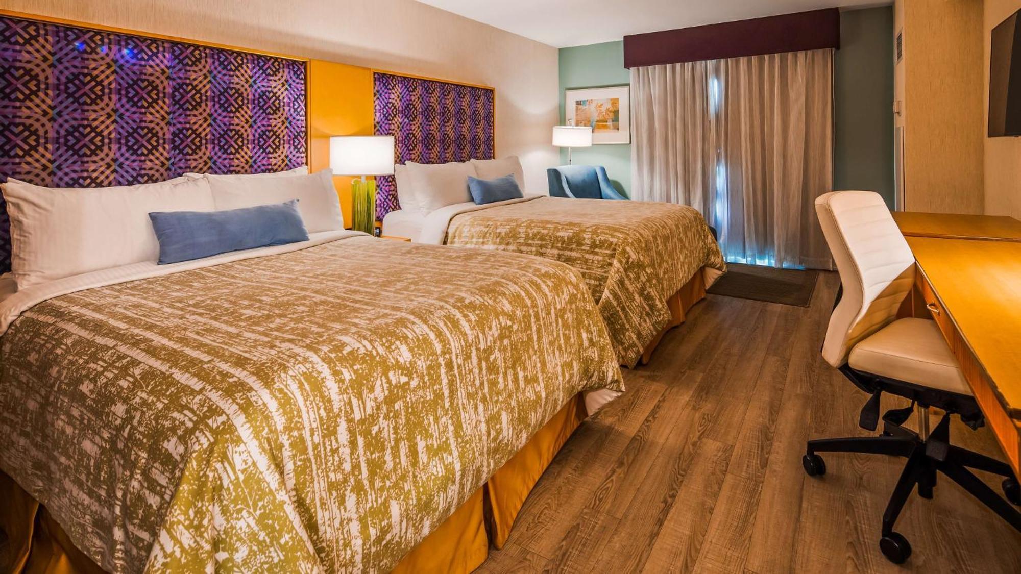 Queen Room Two Queen Beds Non-Smoking