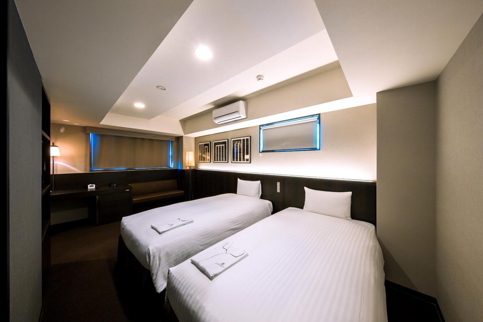 Corner Twin Room Non-Smoking