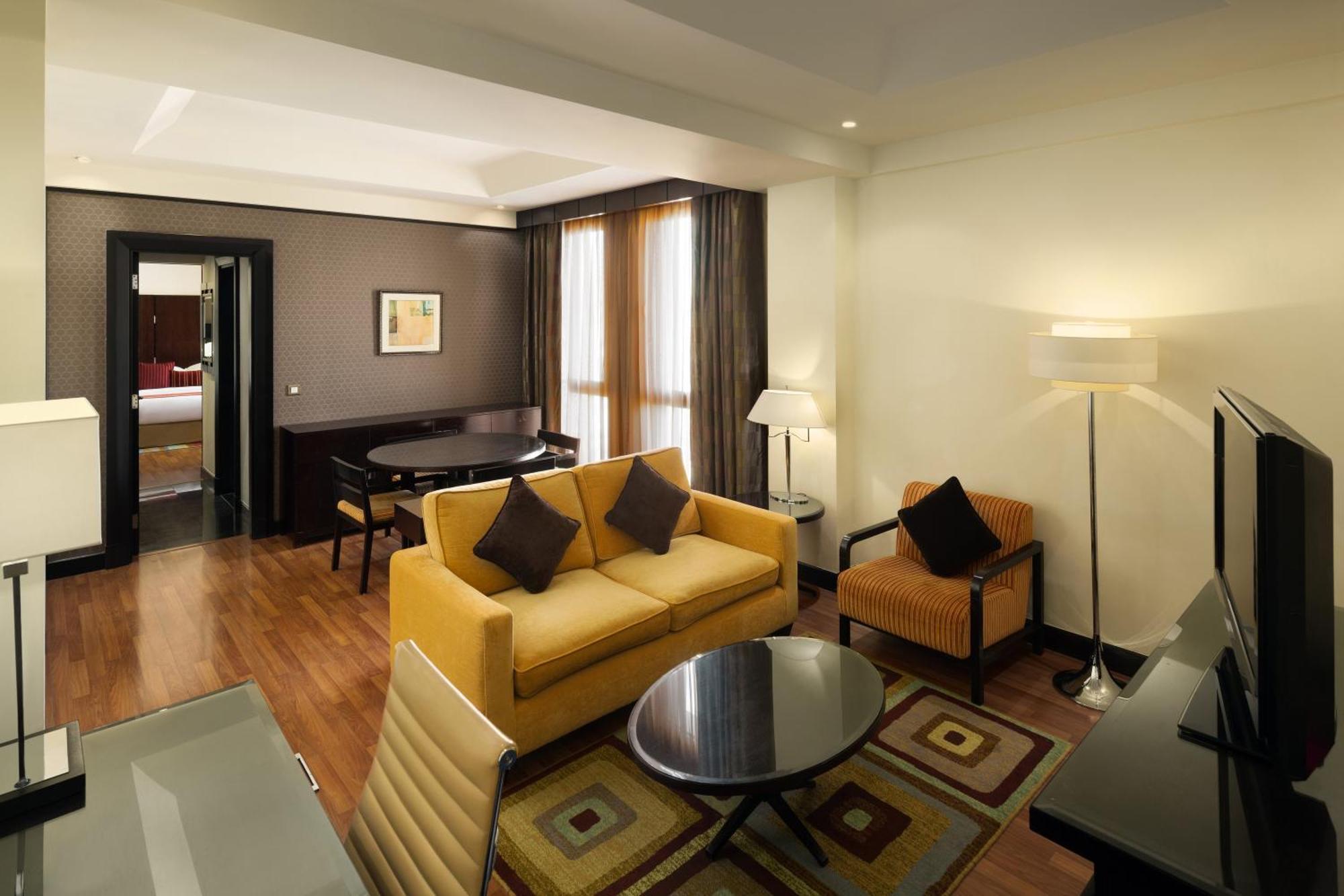 Junior King Suite with Living Area,1283959324:JPEG