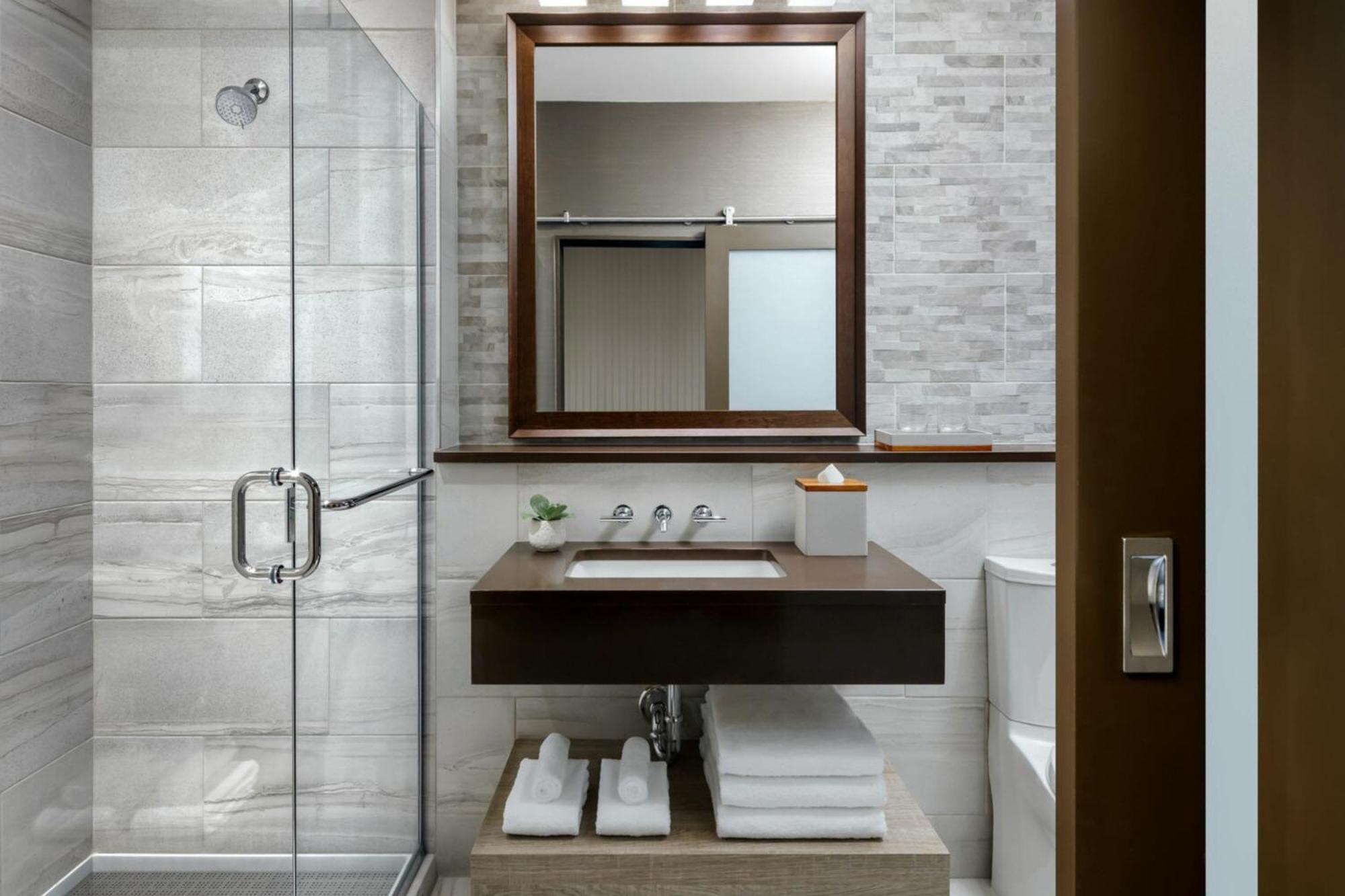 King Room with Mountain View,1366105508:JPEG