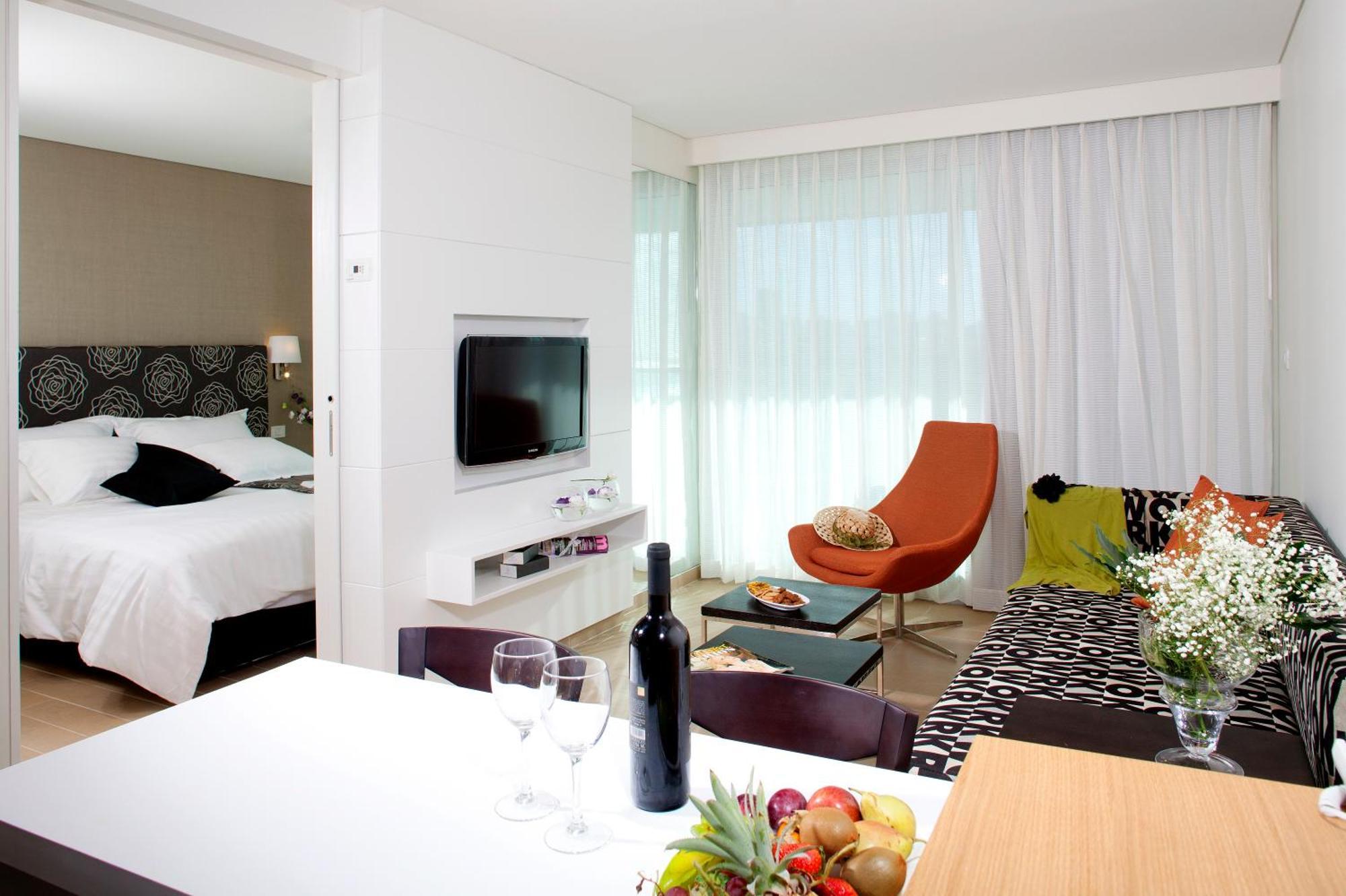 Deluxe Suite