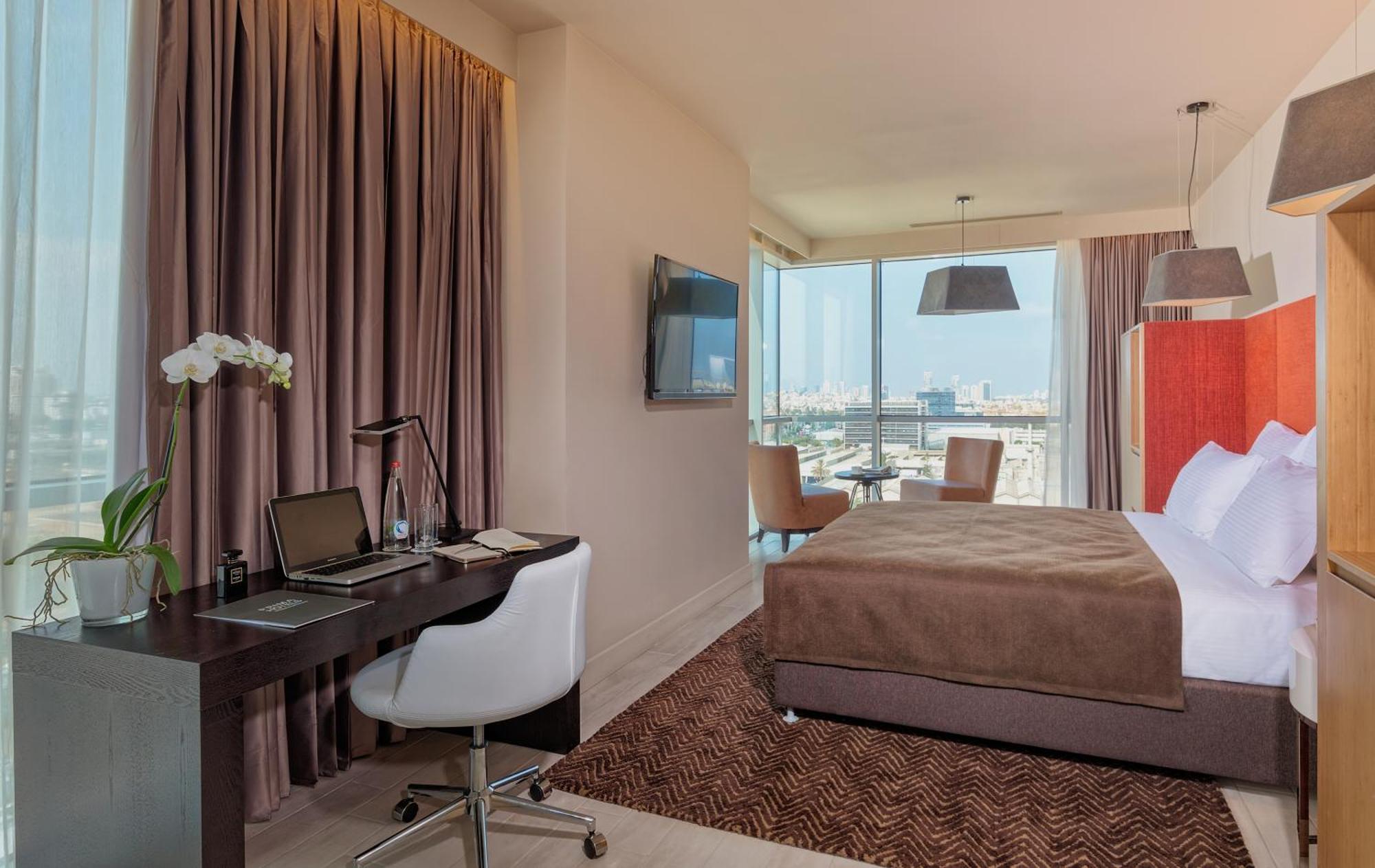 Executive Double or Twin Room Lounge Access