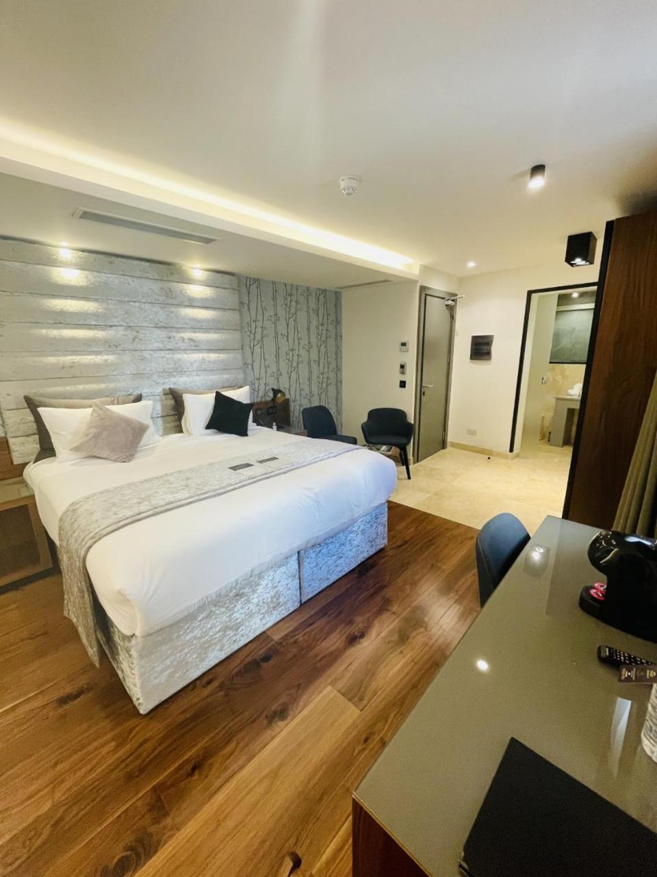 Classic Double or Twin Room