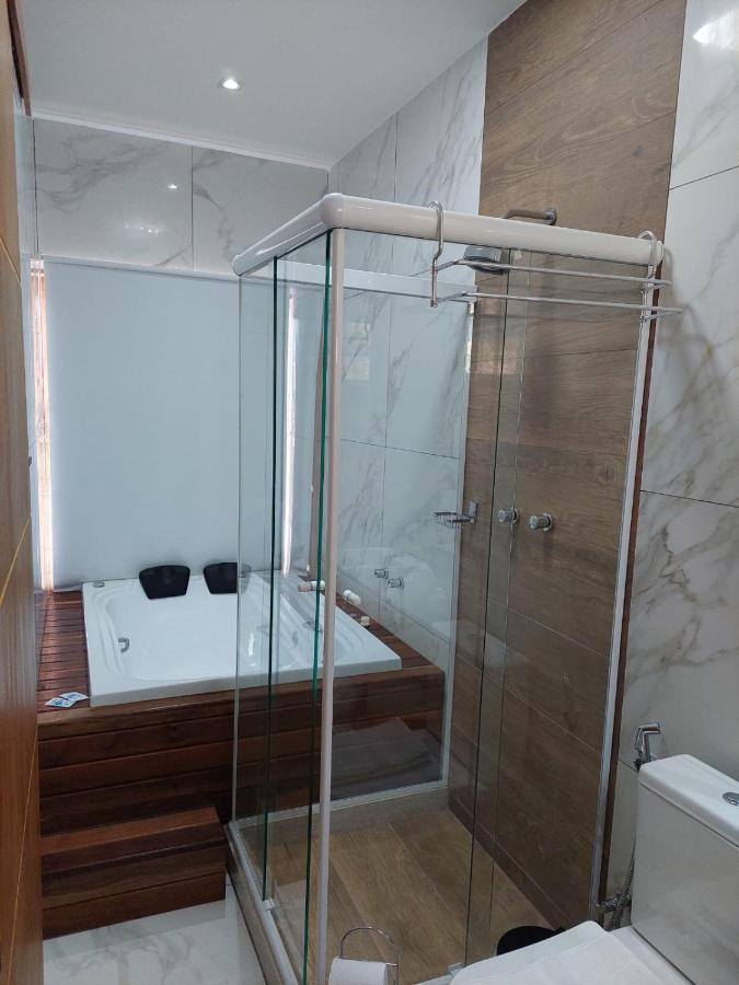 Suite com Vista Lago