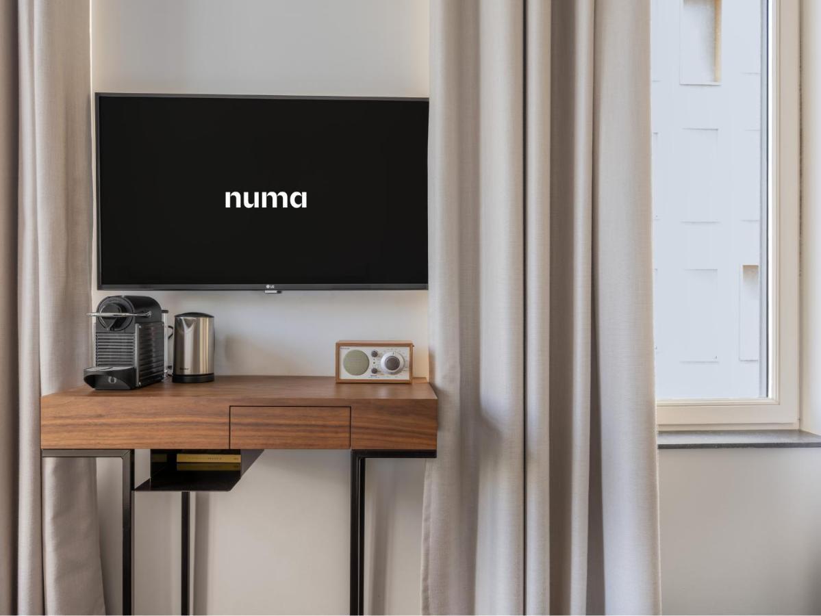 Medium Room Desk