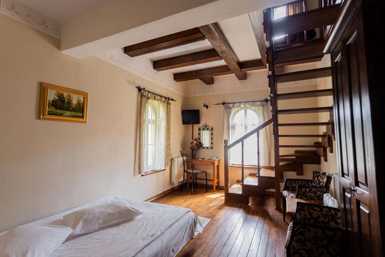 Duplex Suite