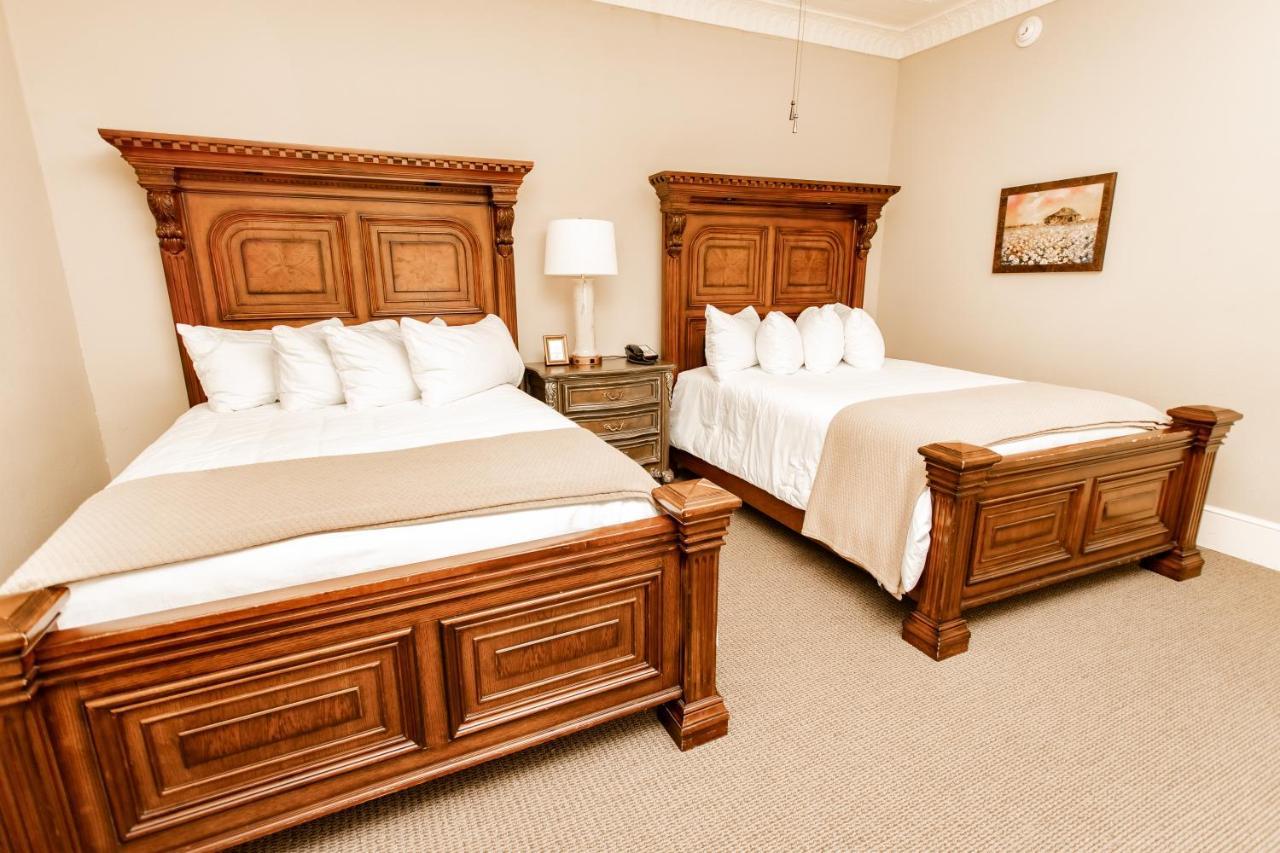 Queen Room with Two Queen Beds