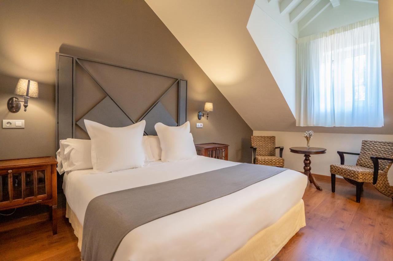 Double or Twin Room - Attic,1386007253:JPEG