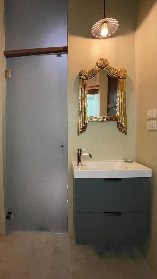 Standard King Bed