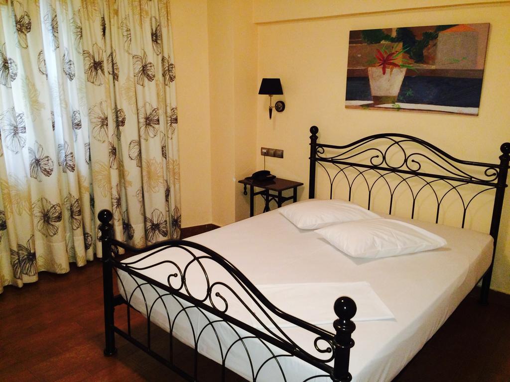 Economy Double Room - Semi Basement