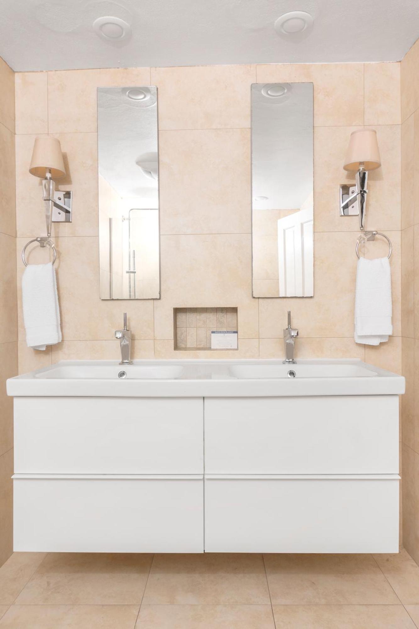 Villa with Sea View,1319087038:JPEG