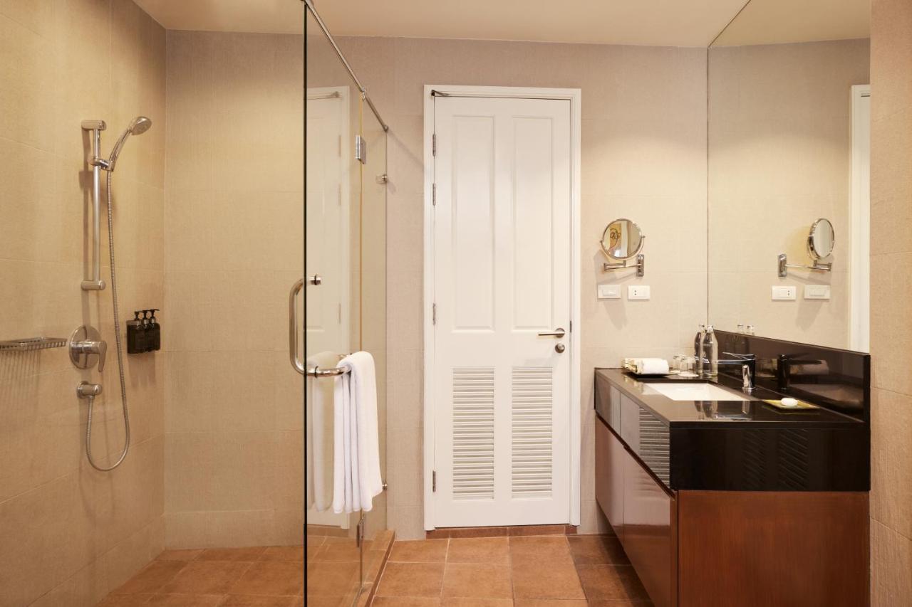 One-Bedroom Superior Suite King Club Benefits