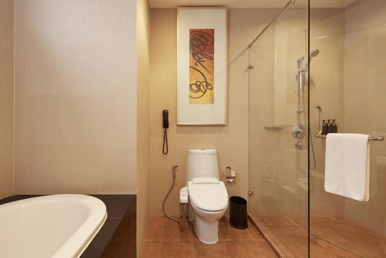 One-Bedroom Superior Suite King Club Benefits