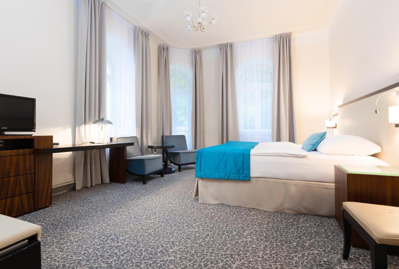 Classic Double or Twin Room,1304155957:JPEG